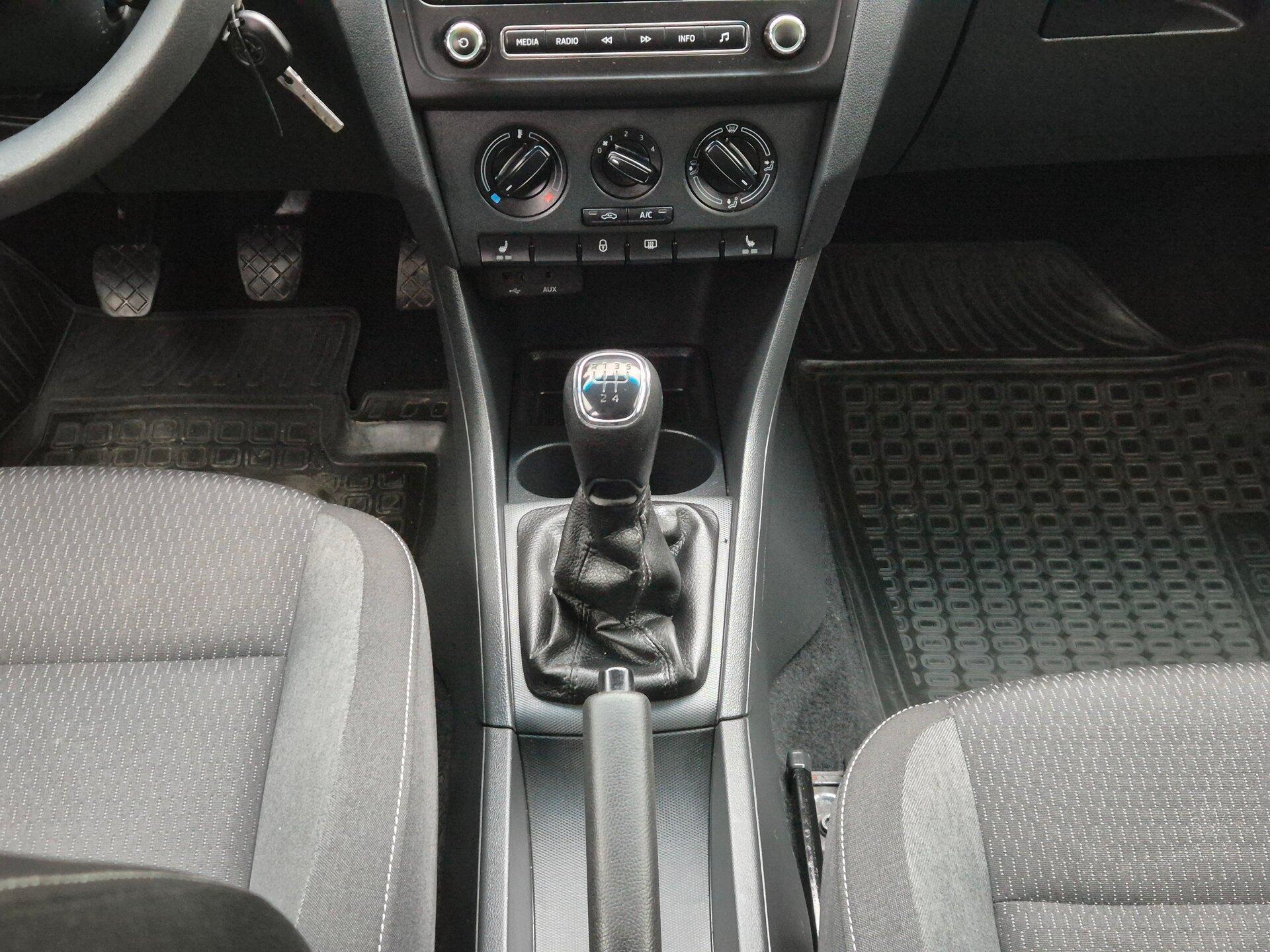 Skoda Rapid, I 2014