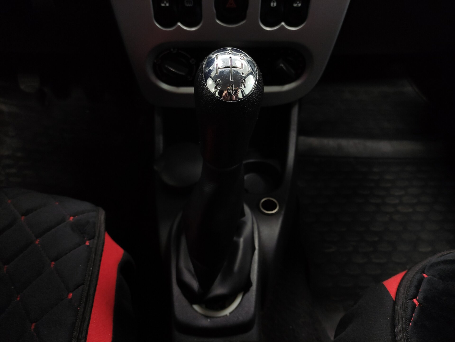 Renault Sandero, I 2011