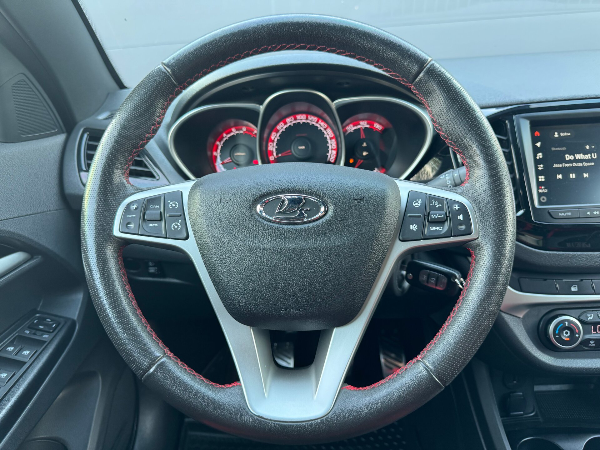 Lada (ВАЗ) Vesta, I 2021