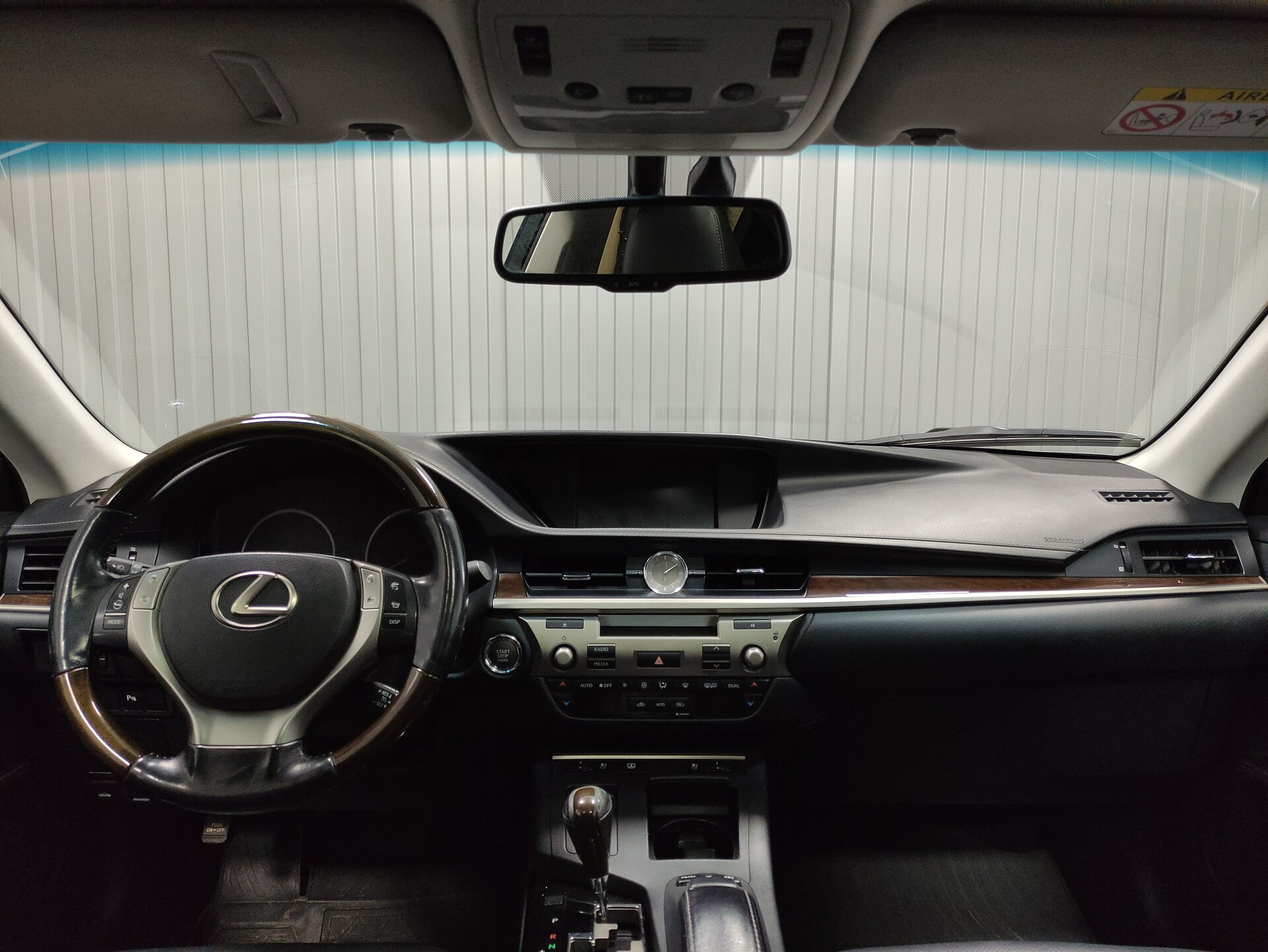 Lexus ES, VI 2014