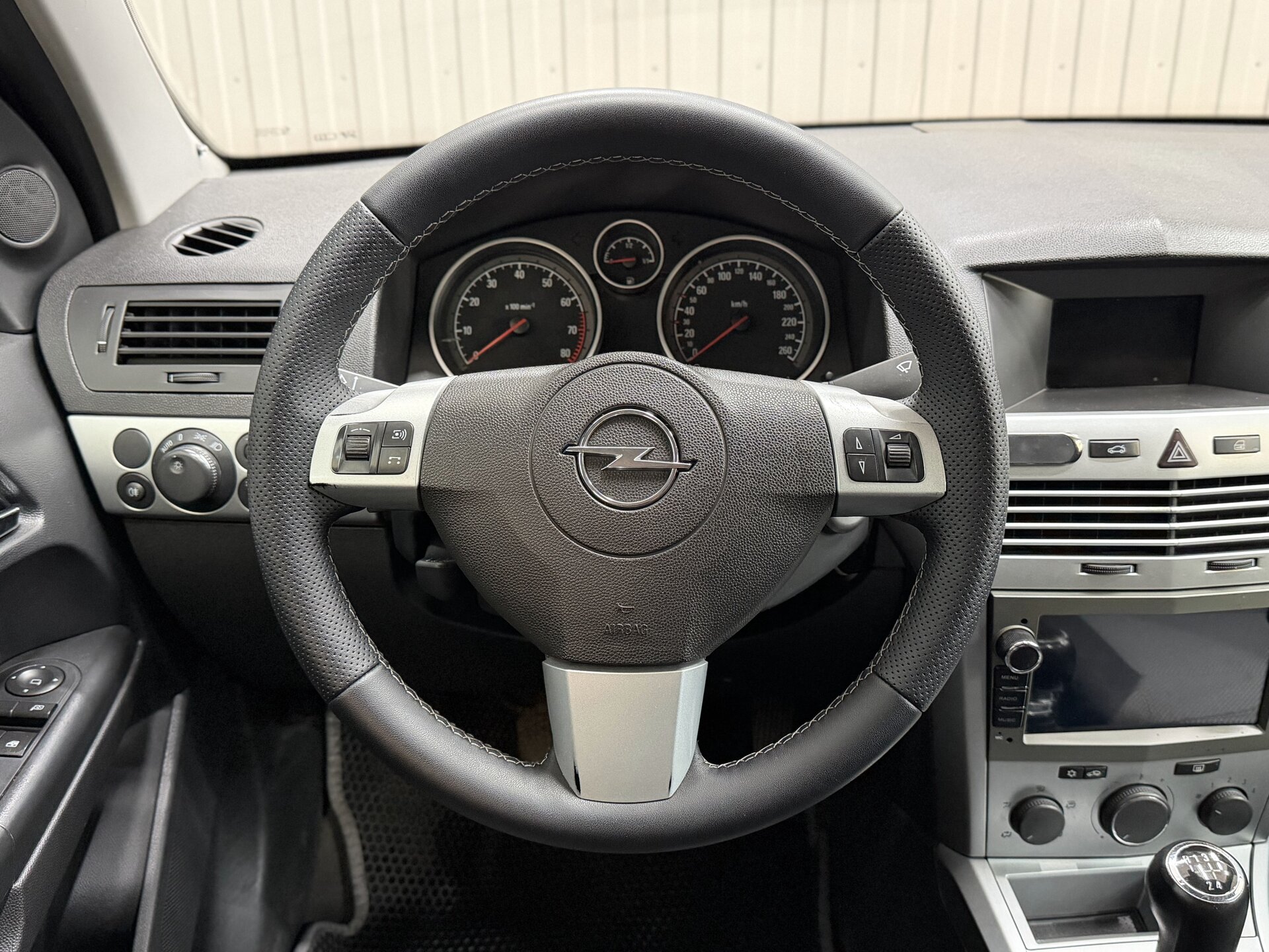 Opel Astra, H Рестайлинг 2012