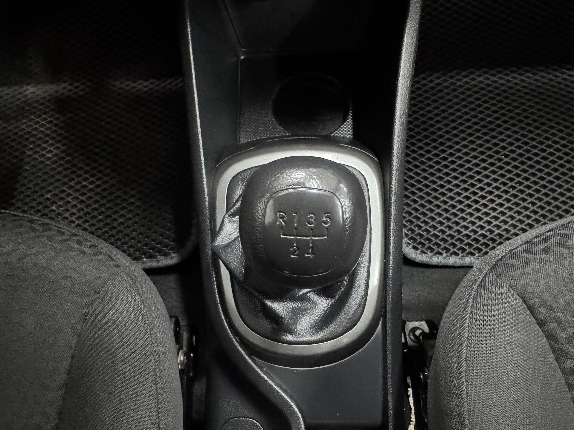 Kia Rio, III Рестайлинг 2017 Kia Rio, III Рестайлинг 2017