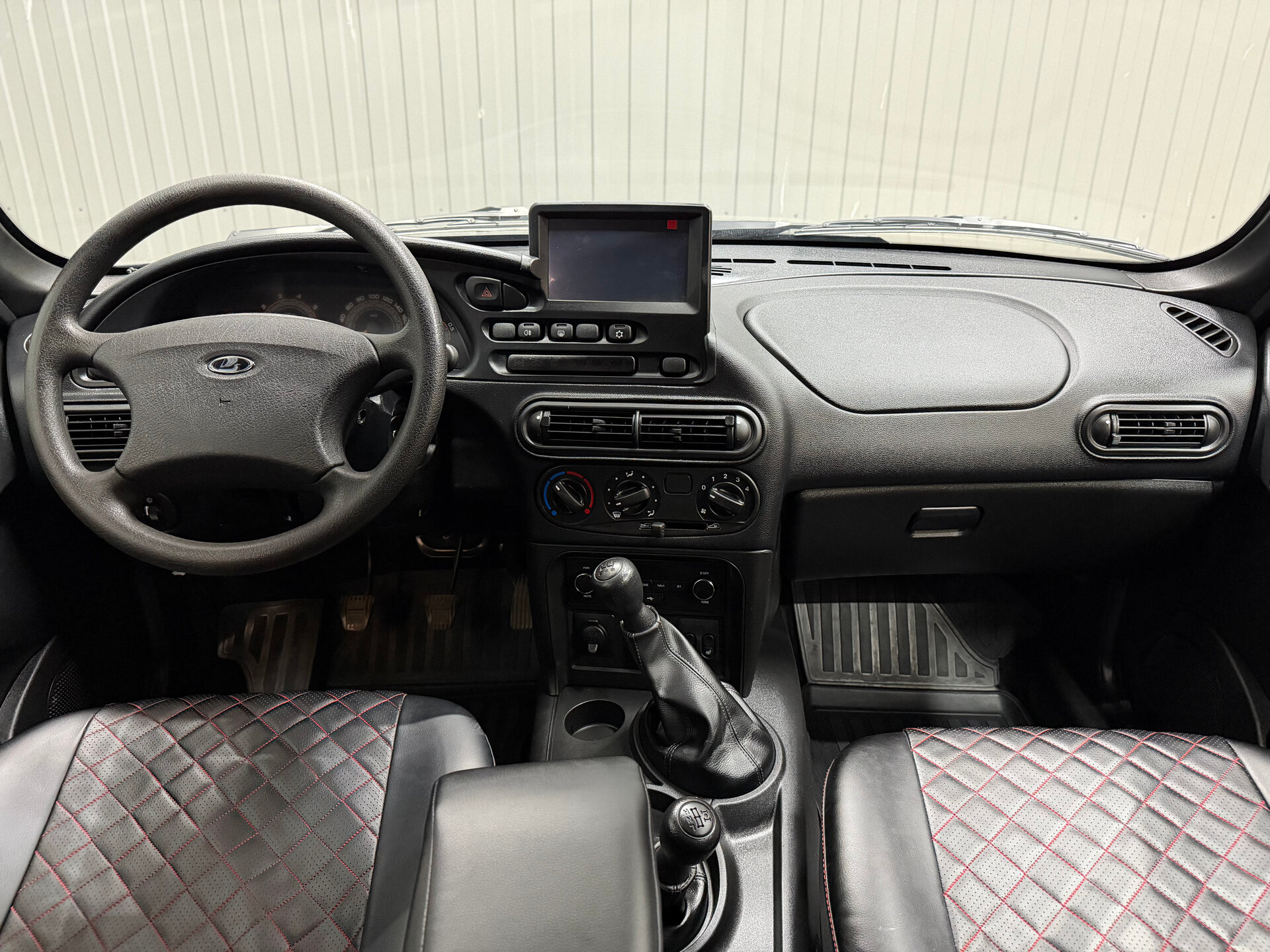 Lada (ВАЗ) Niva Travel, I 2023