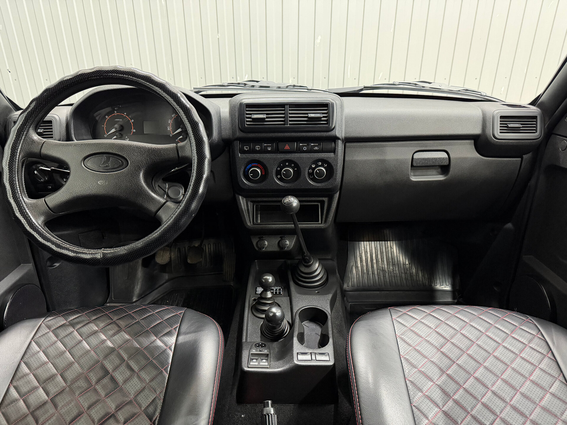 Lada (ВАЗ) Niva Legend, I 2023 Lada (ВАЗ) Niva Legend, I 2023