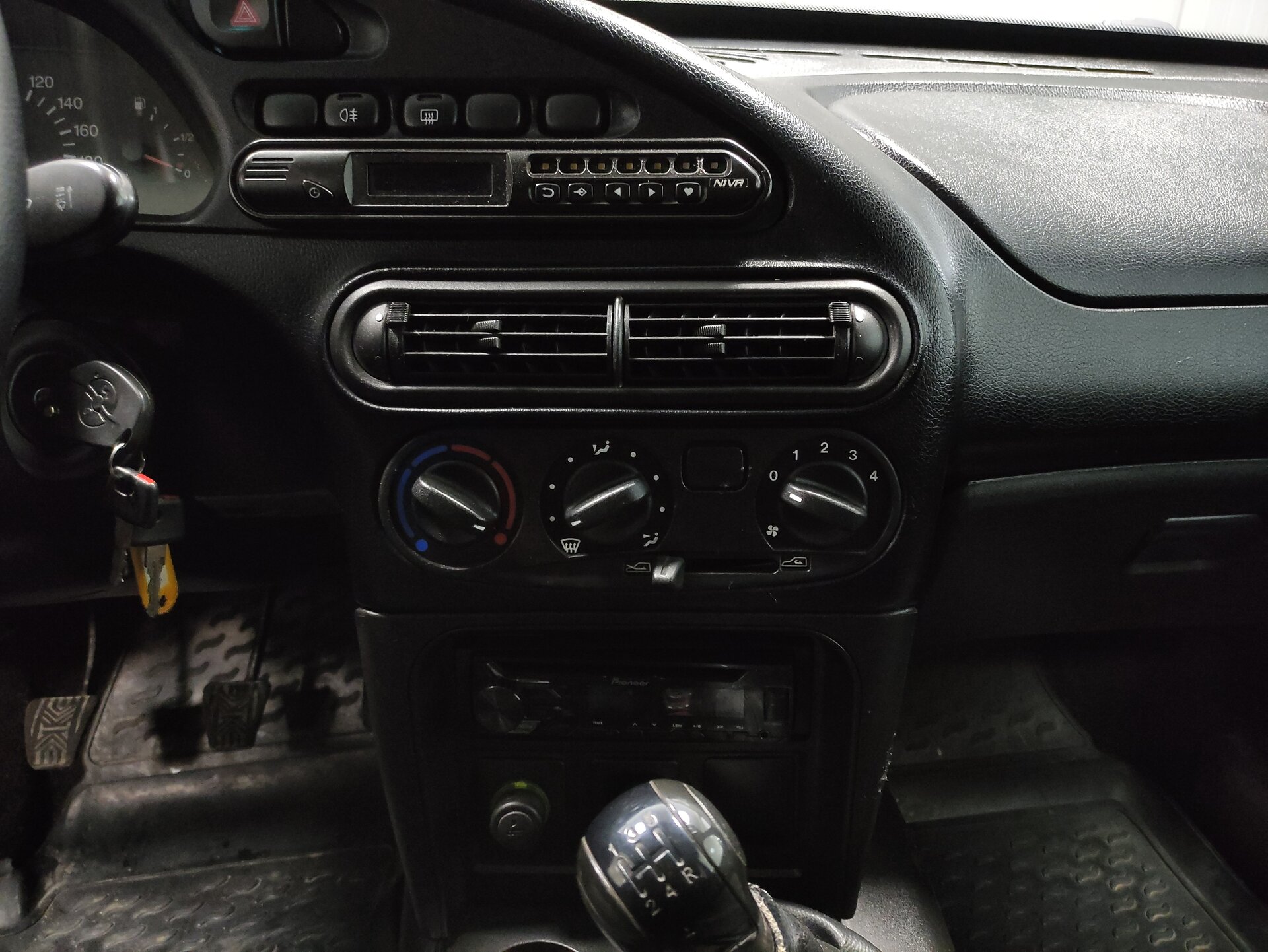 Chevrolet Niva, I Рестайлинг 2013