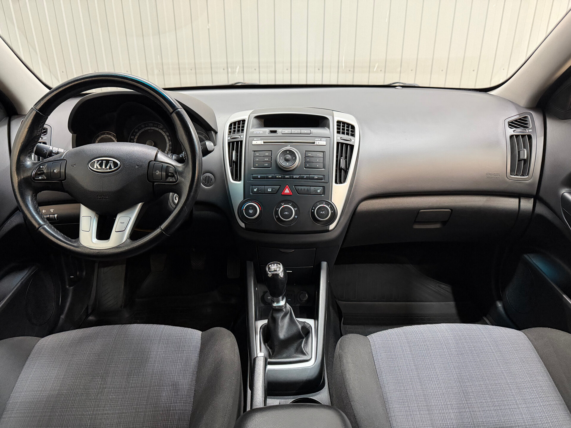 Kia Ceed, I Рестайлинг 2012