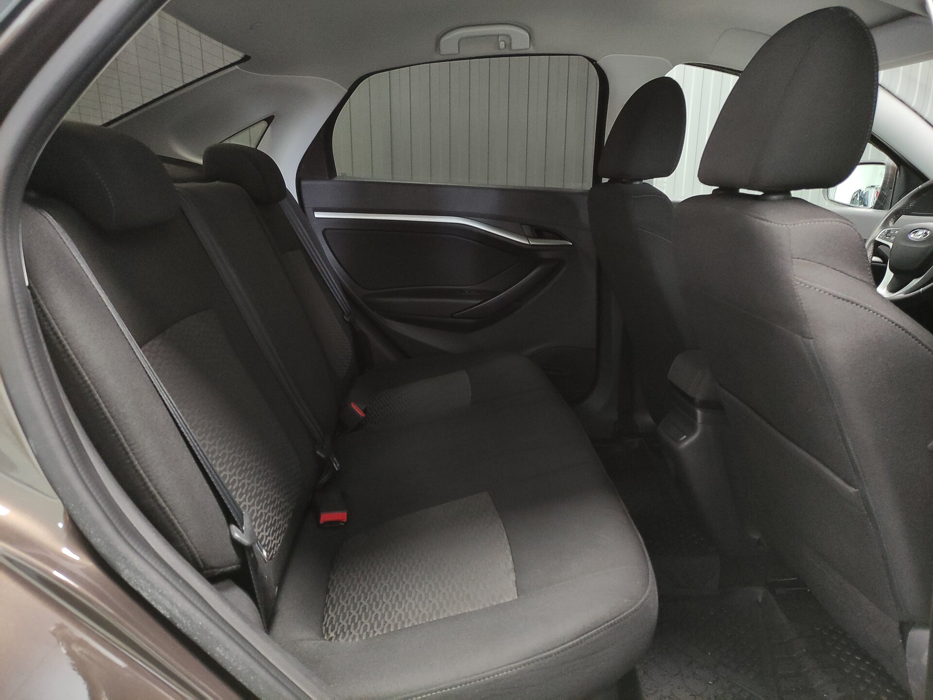 Lada (ВАЗ) Vesta, I 2021