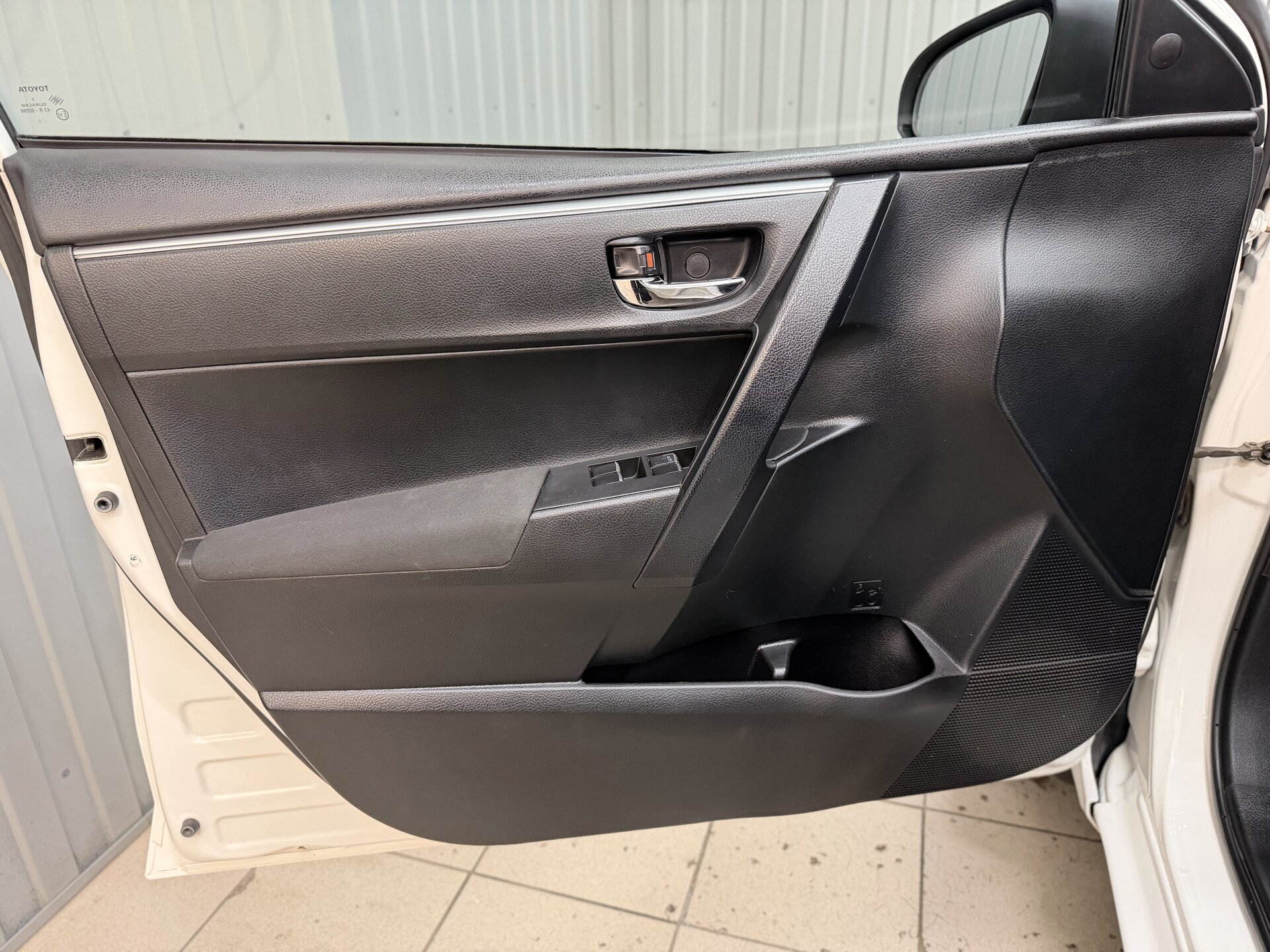 Toyota Corolla, XI (E160, E170, E180) 2013 Toyota Corolla, XI (E160, E170, E180) 2013