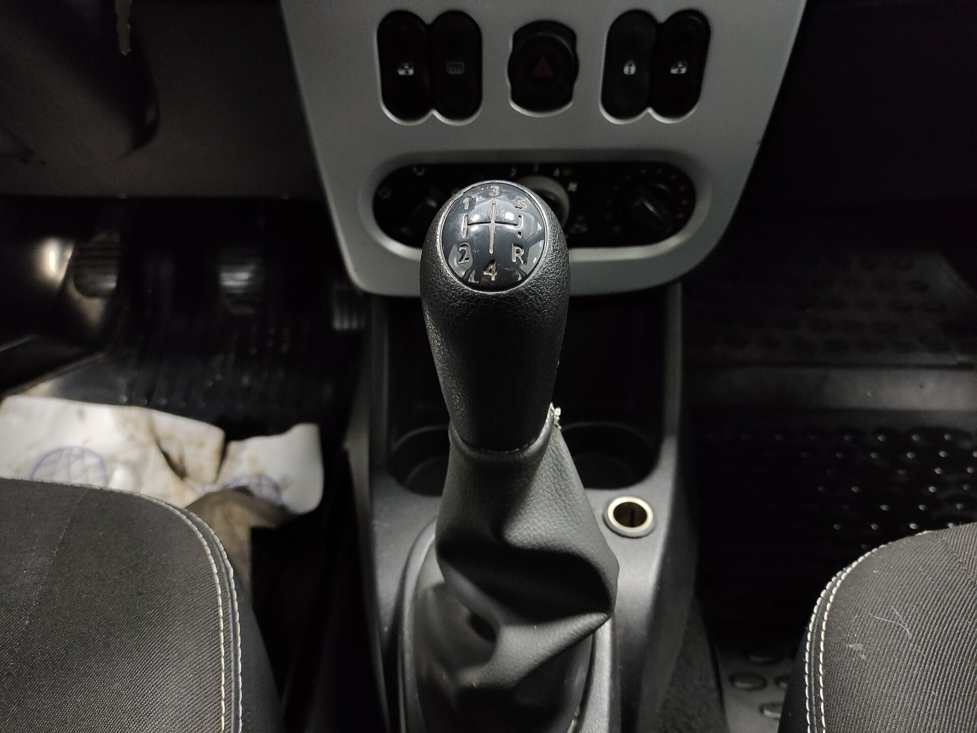 Renault Sandero, I 2011