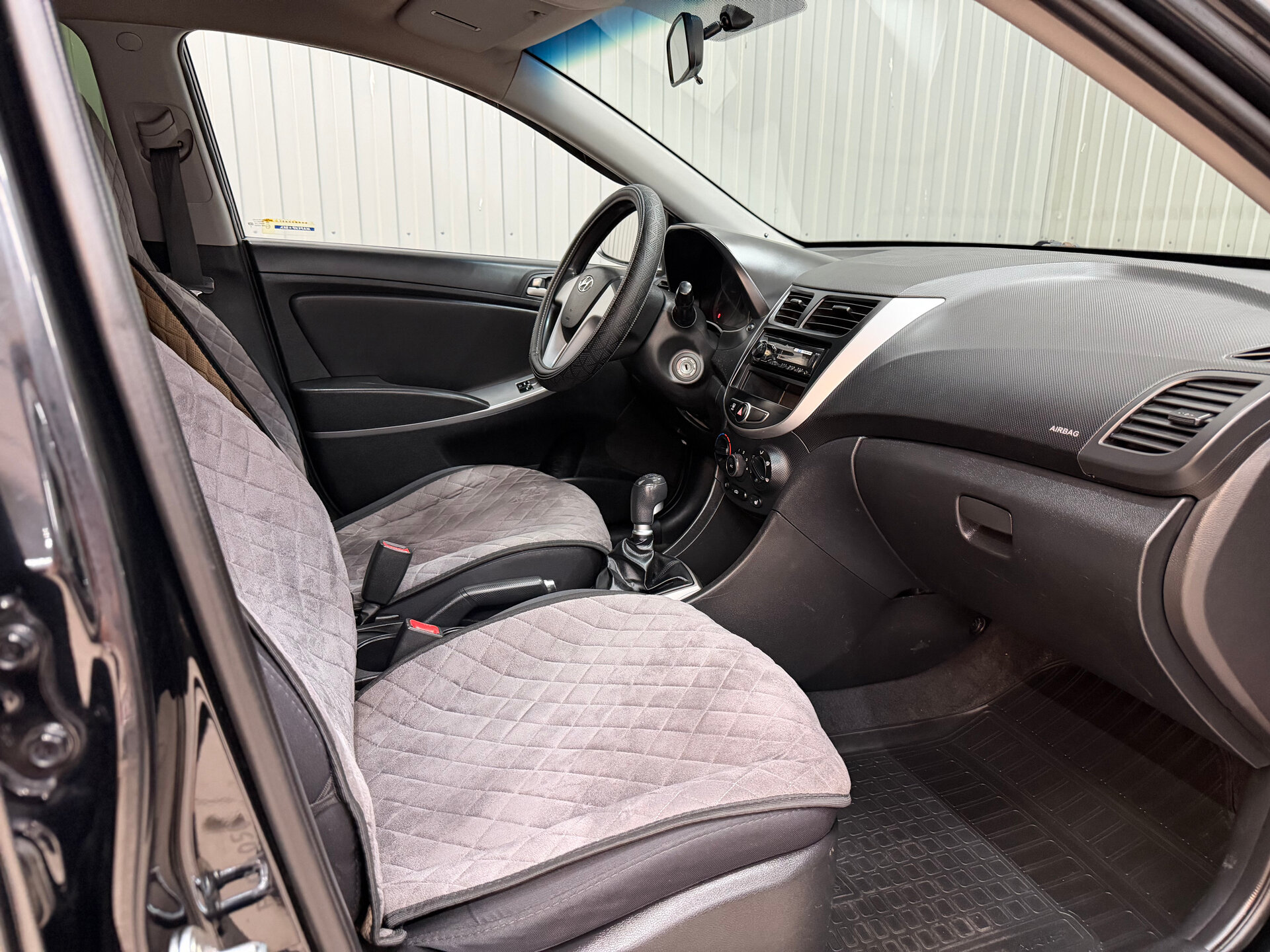 Hyundai Solaris, I Рестайлинг 2015 Hyundai Solaris, I Рестайлинг 2015