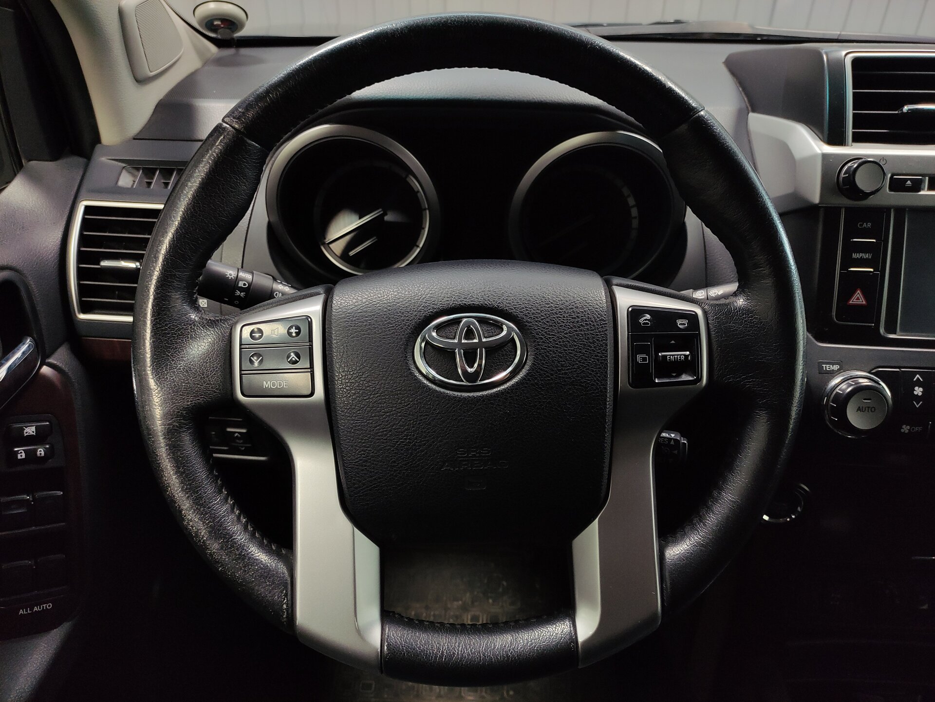 Toyota Land Cruiser Prado, 150 Series Рестайлинг 1 2013