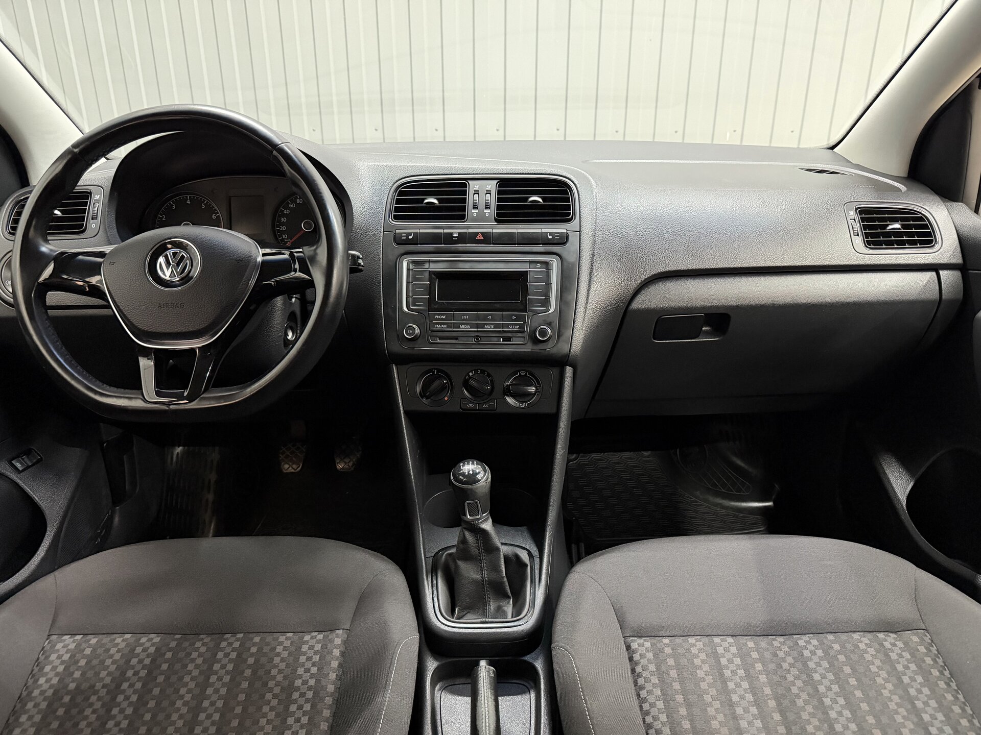 Volkswagen Polo, V Рестайлинг 2016