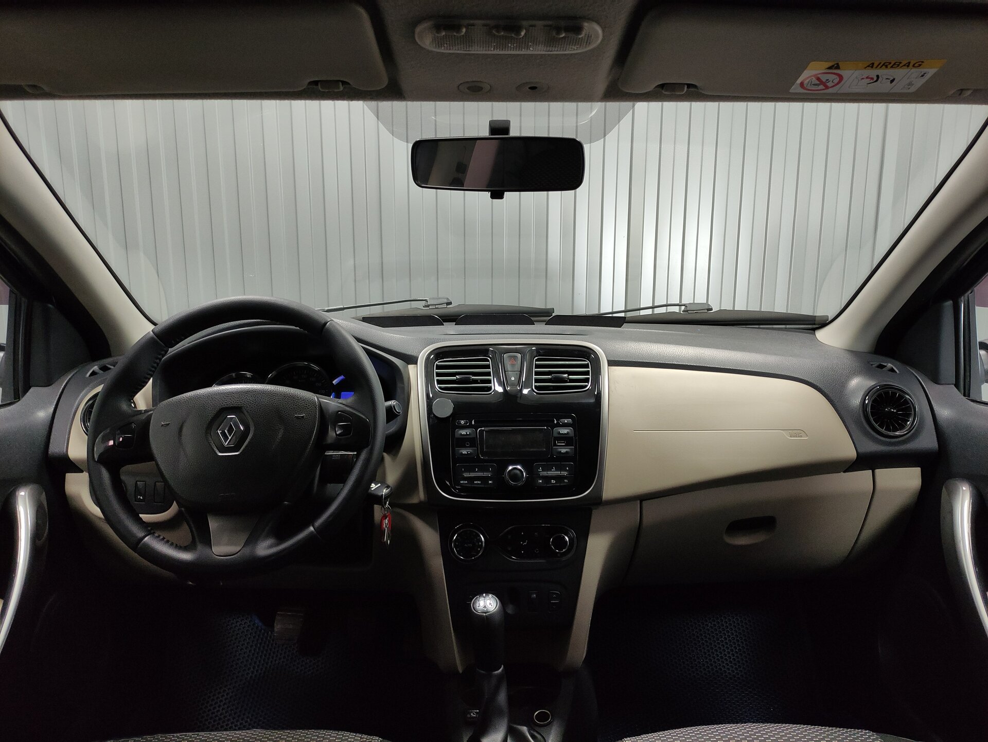 Renault Logan, II 2014