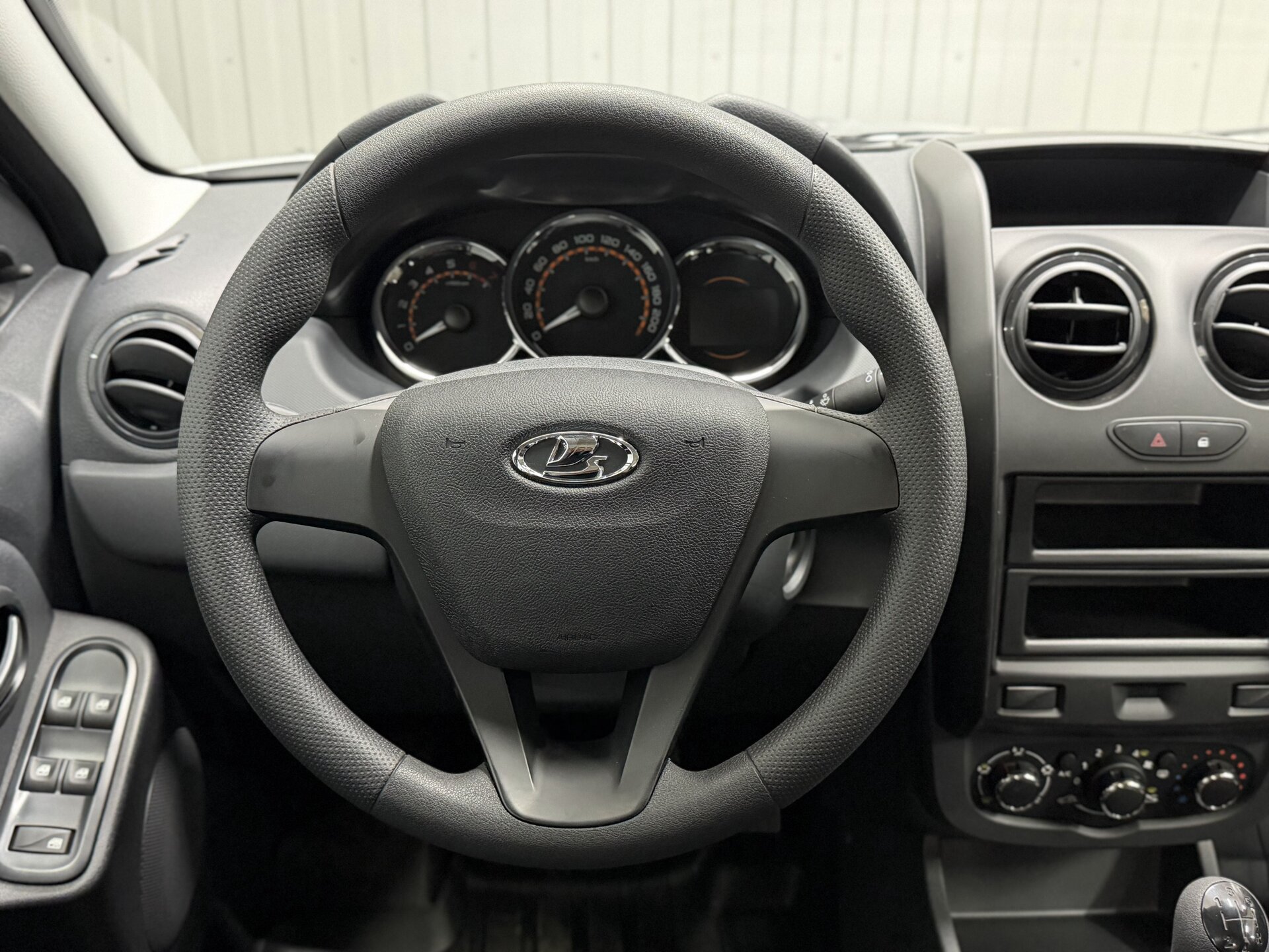 Lada (ВАЗ) Largus, I Рестайлинг 2025 Lada (ВАЗ) Largus, I Рестайлинг 2025
