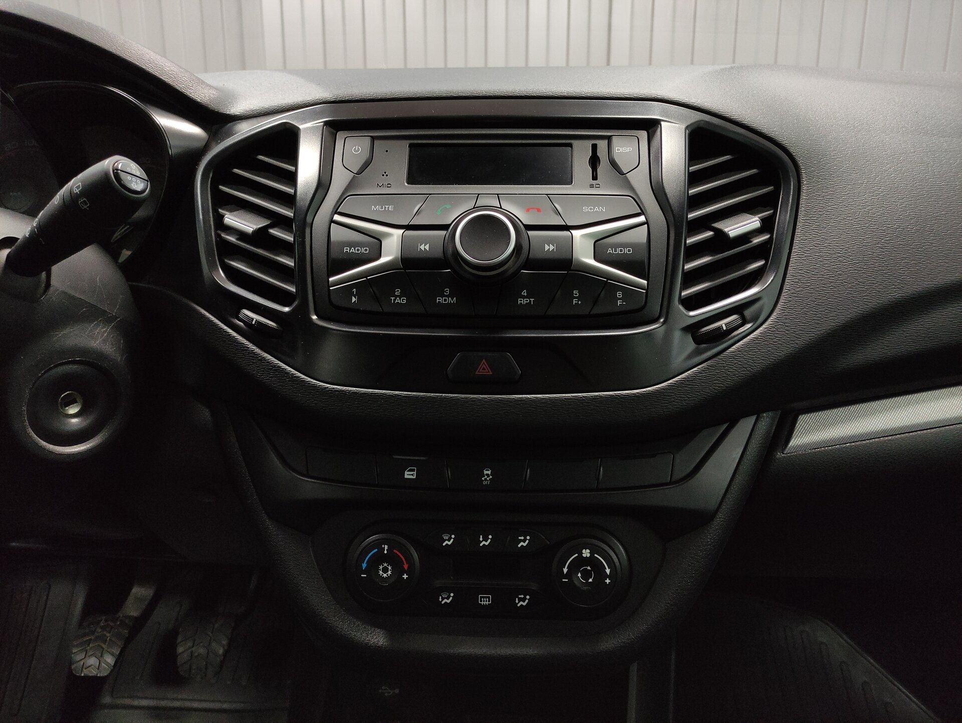 Lada (ВАЗ) Vesta, I 2021