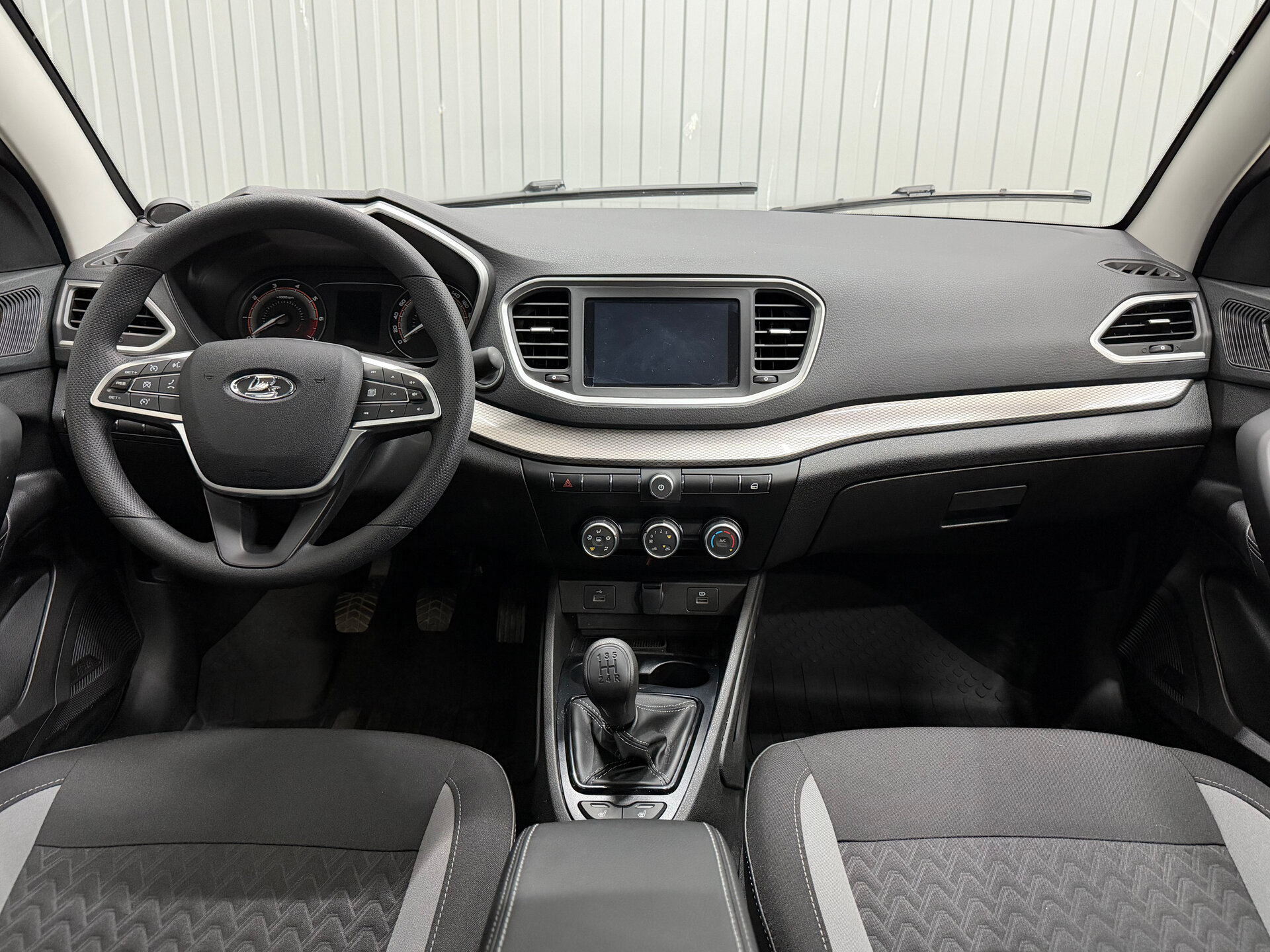 Lada (ВАЗ) Vesta, I Рестайлинг (NG) 2024 Lada (ВАЗ) Vesta, I Рестайлинг (NG) 2024