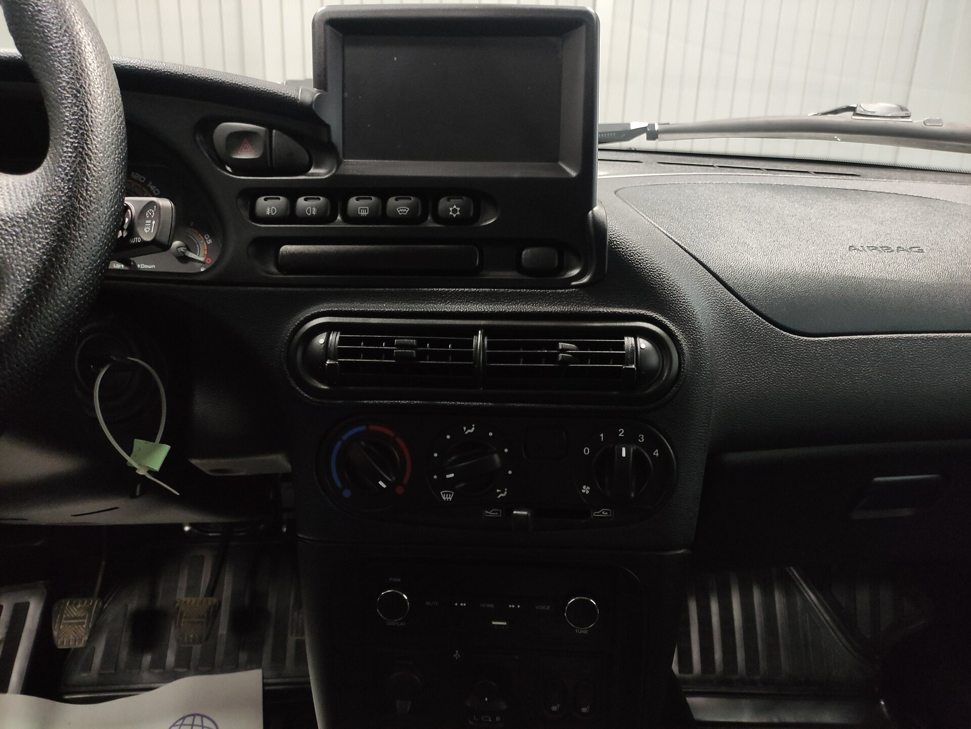 Lada (ВАЗ) Niva Travel, I 2025