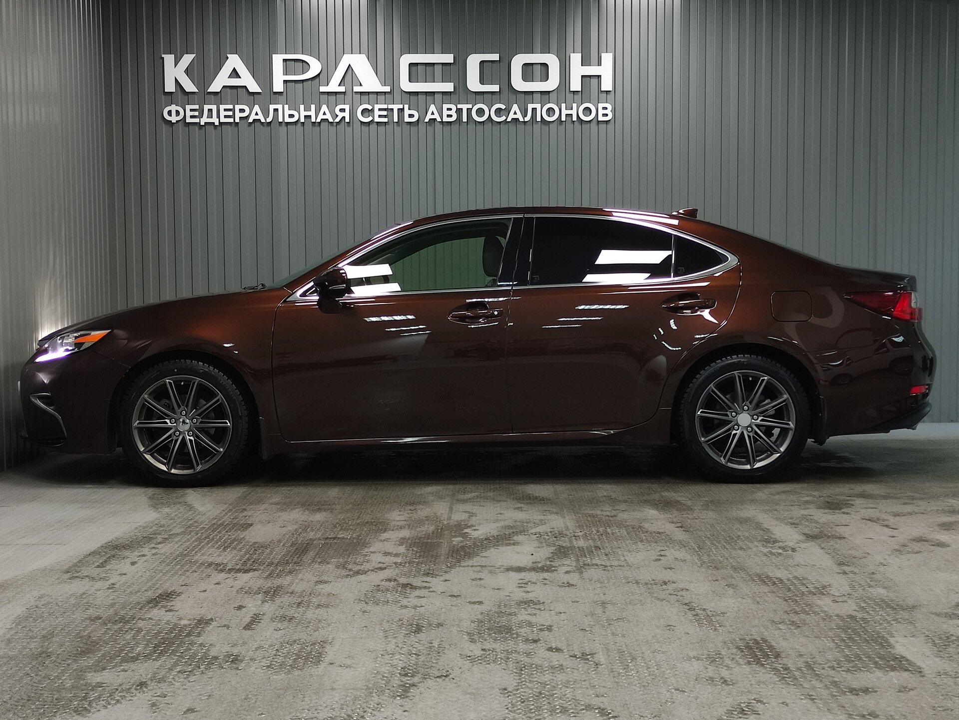 Lexus ES, VI Рестайлинг 2017