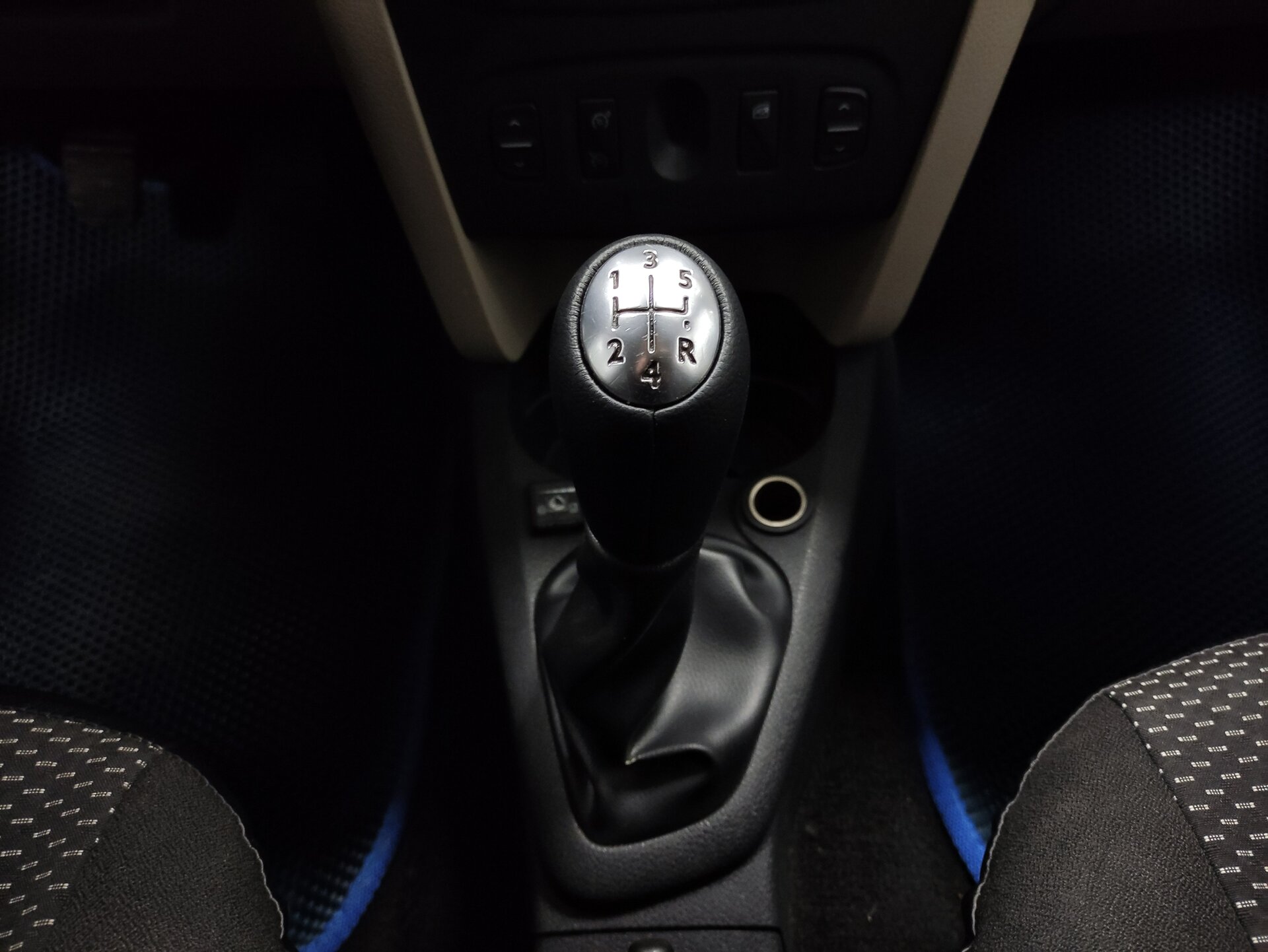 Renault Logan, II 2014