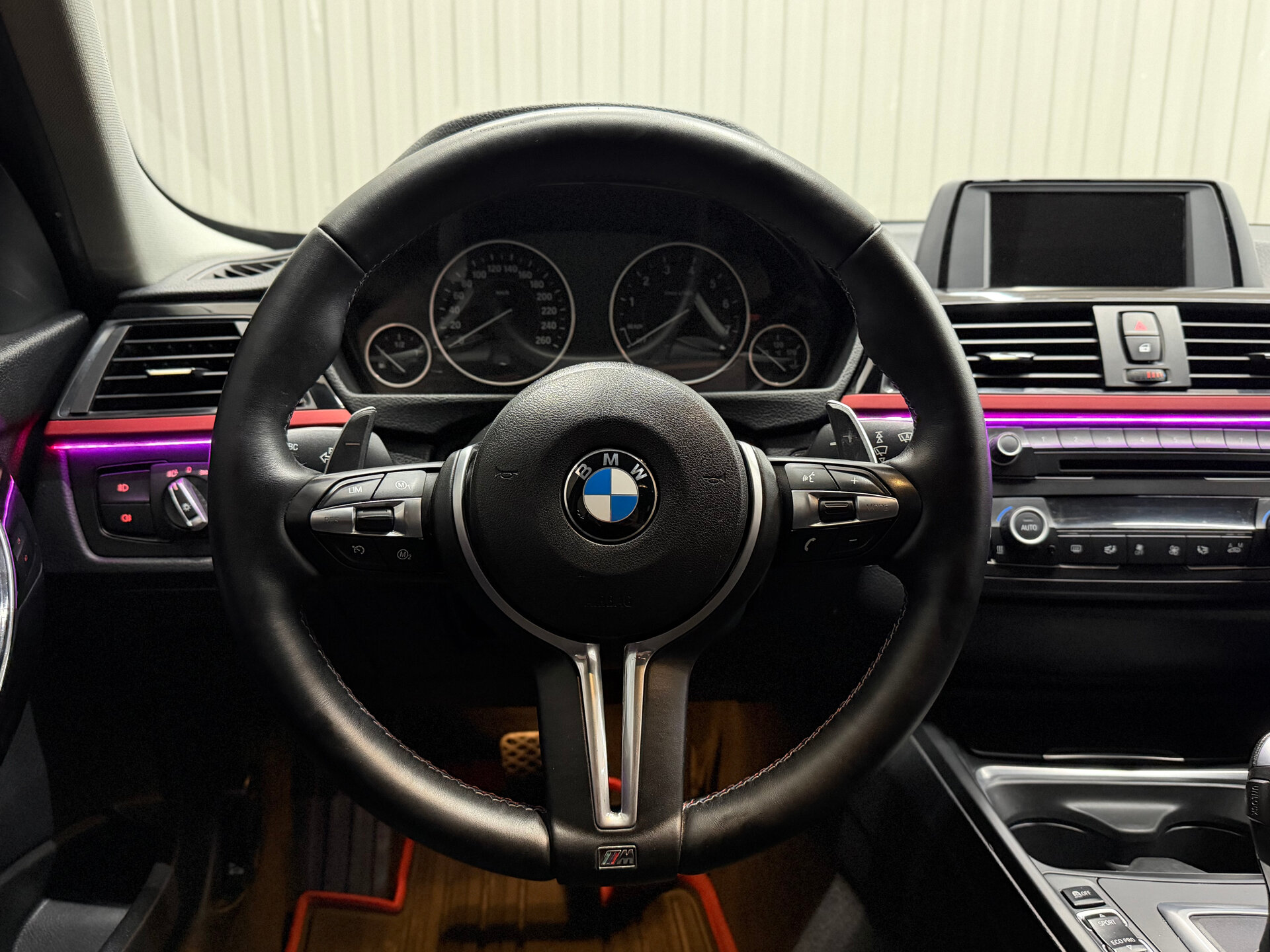 BMW 3 серии, VI (F3x) 2013