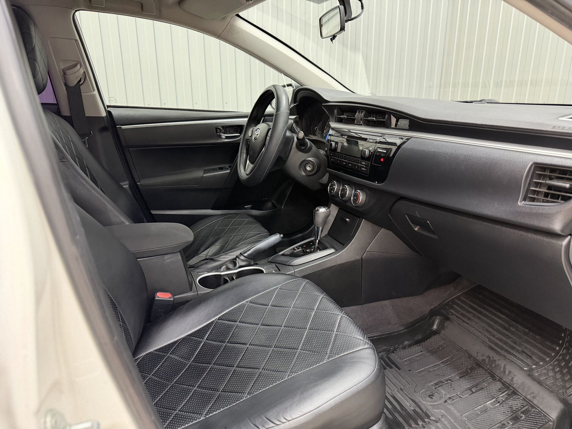 Toyota Corolla, XI (E160, E170, E180) 2013 Toyota Corolla, XI (E160, E170, E180) 2013