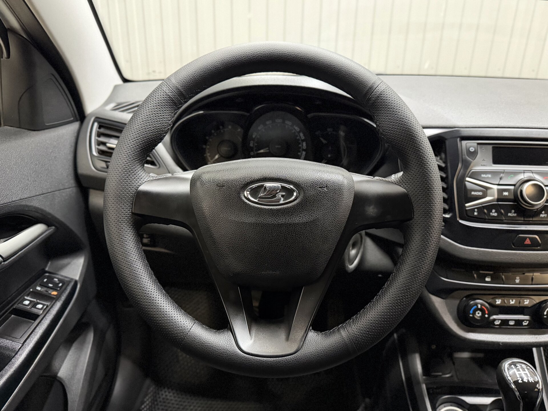 Lada (ВАЗ) Vesta, I 2017