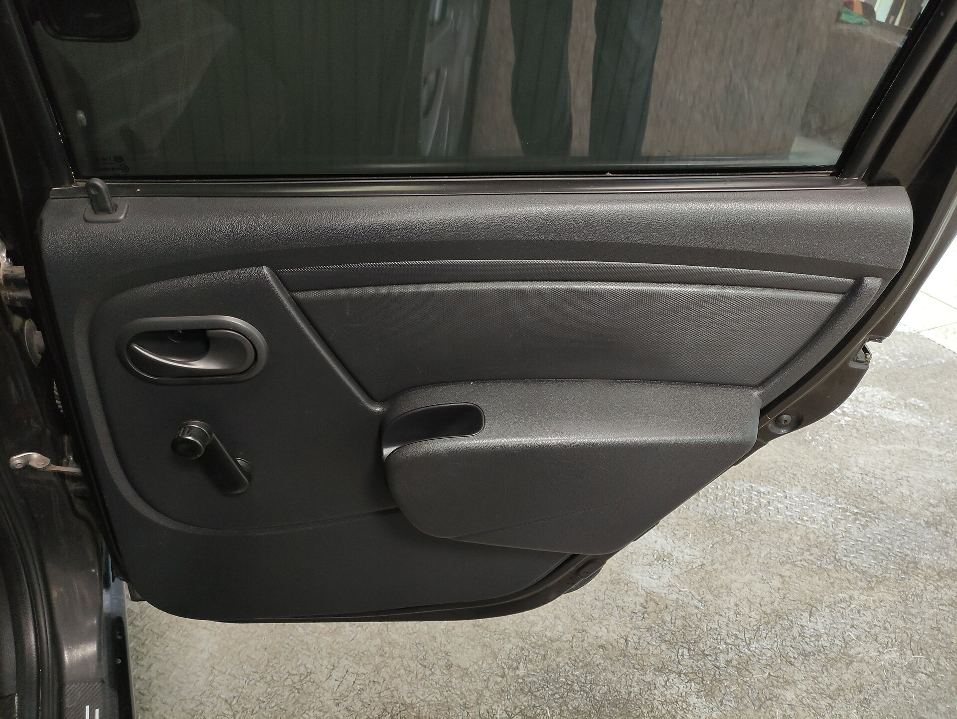 Renault Logan, I Рестайлинг 2012