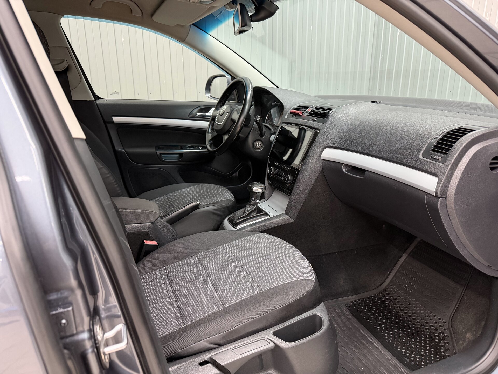 Skoda Octavia, II (A5) Рестайлинг 2011 Skoda Octavia, II (A5) Рестайлинг 2011