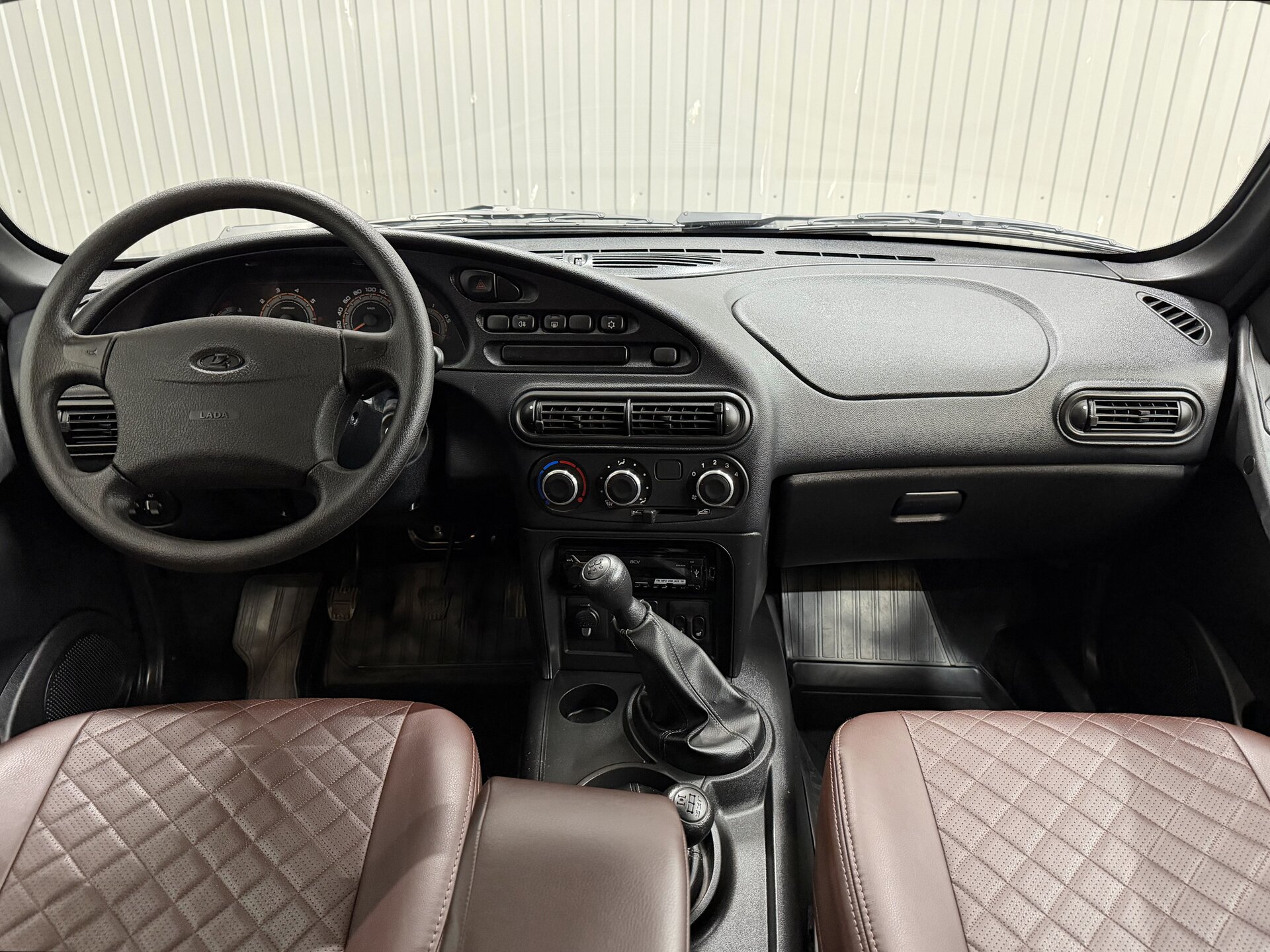 Lada (ВАЗ) Niva Travel, I 2023 Lada (ВАЗ) Niva Travel, I 2023
