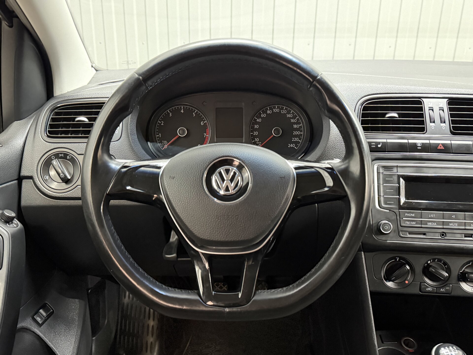Volkswagen Polo, V Рестайлинг 2016