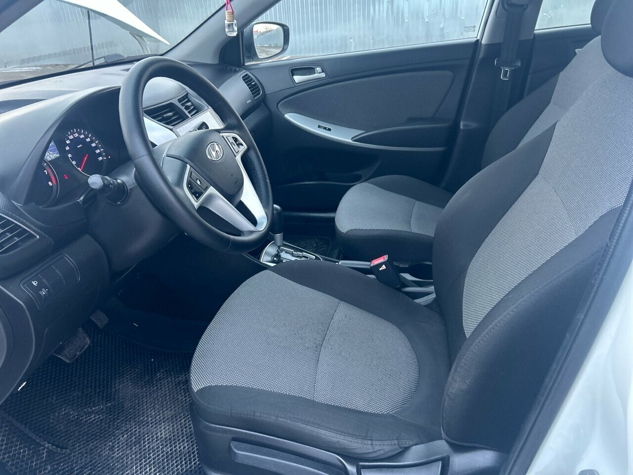 Hyundai Solaris, I 2014