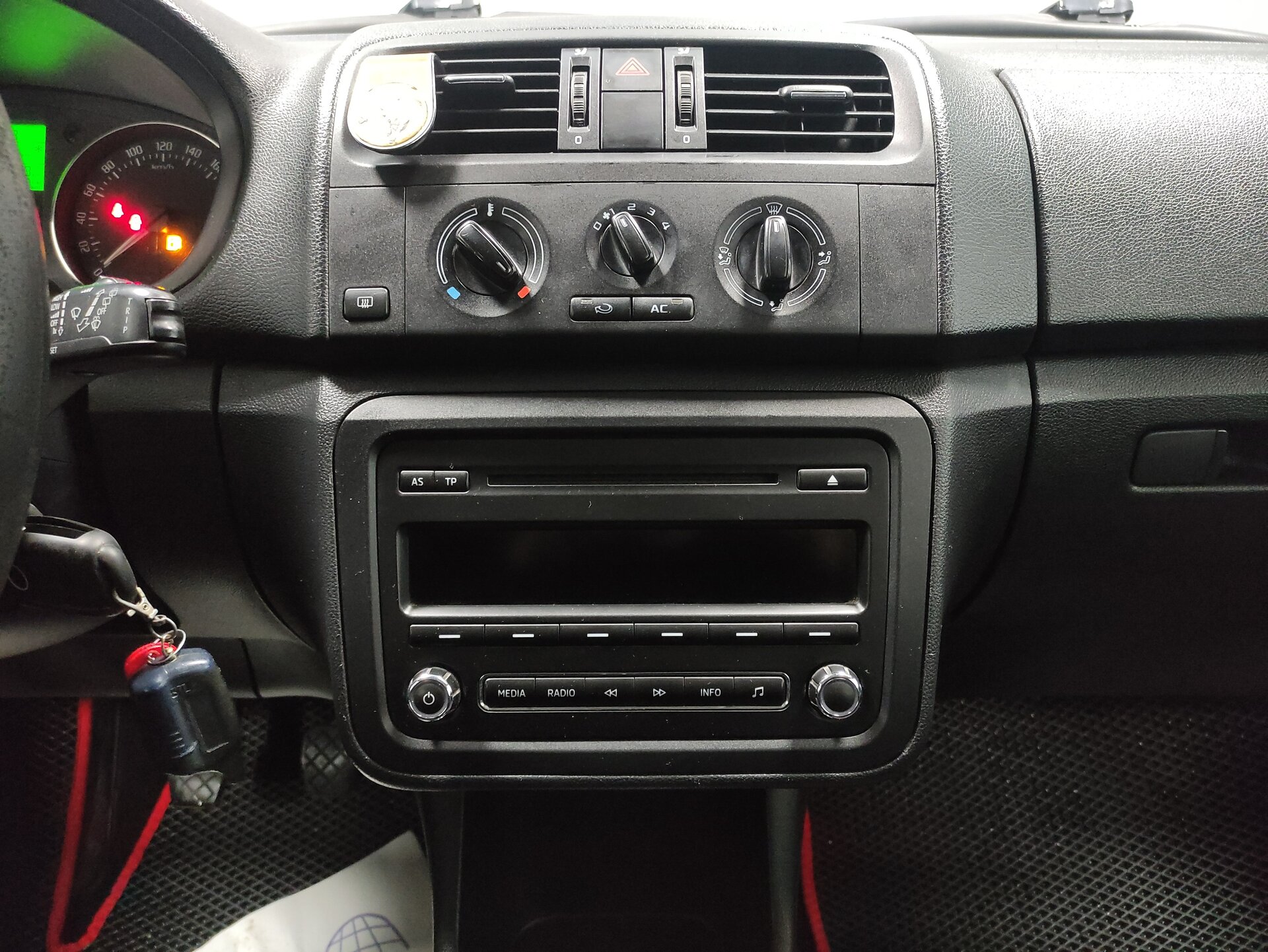 Skoda Fabia, II Рестайлинг 2014