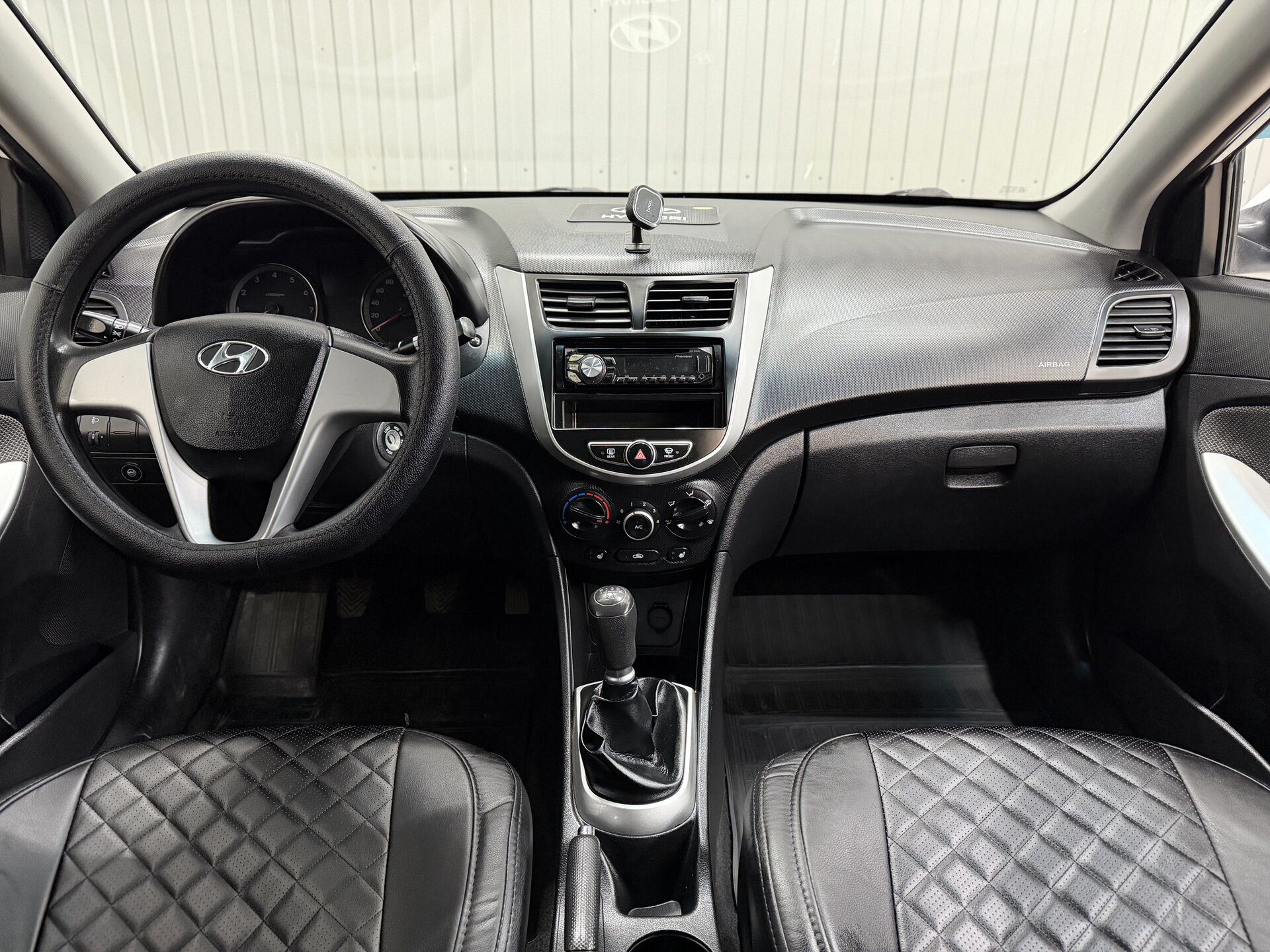 Hyundai Solaris, I 2014