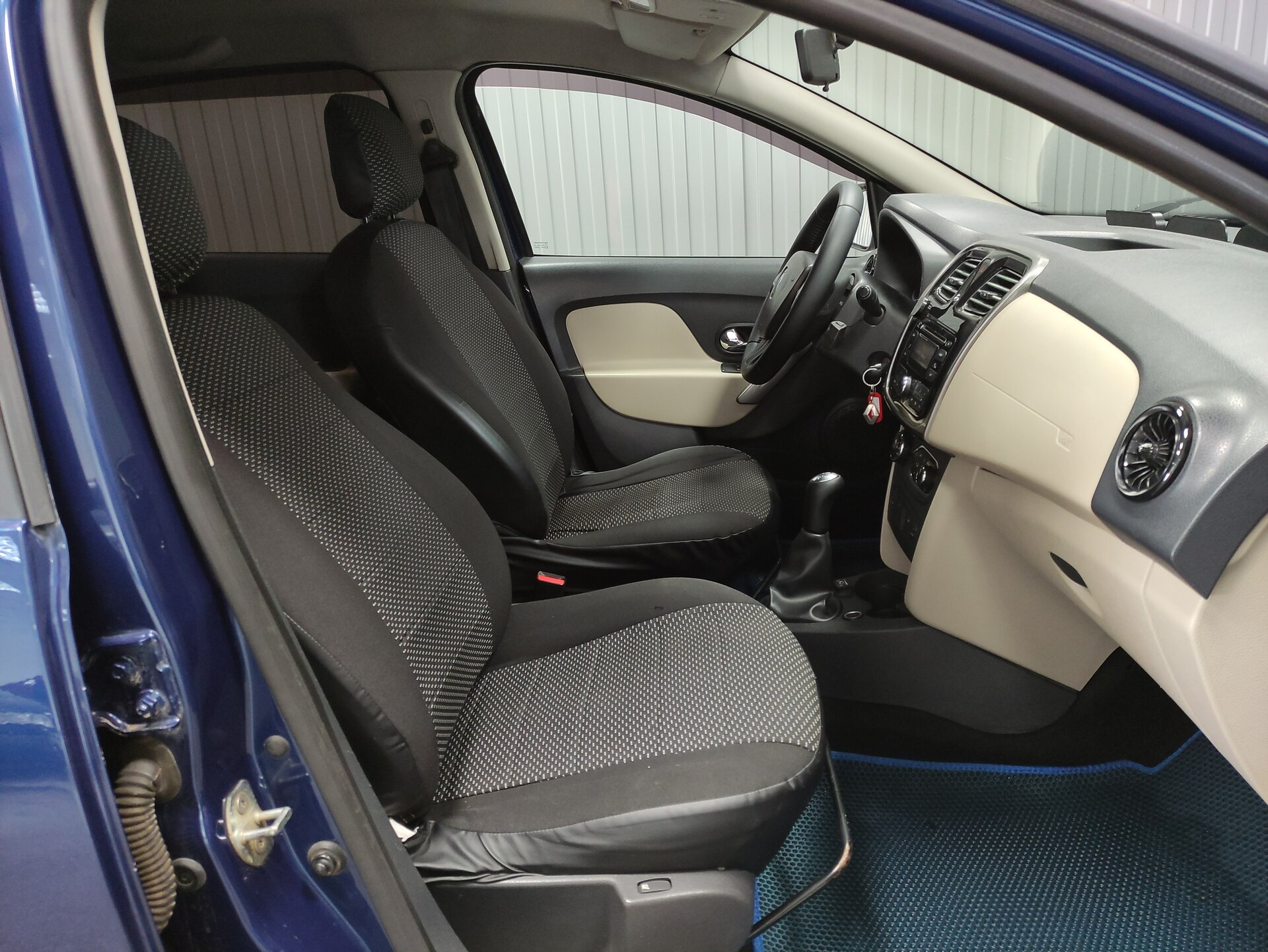 Renault Logan, II 2014