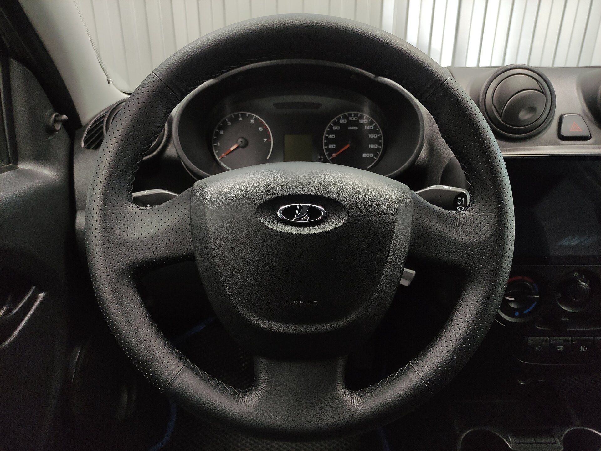 Lada (ВАЗ) Granta, I 2017