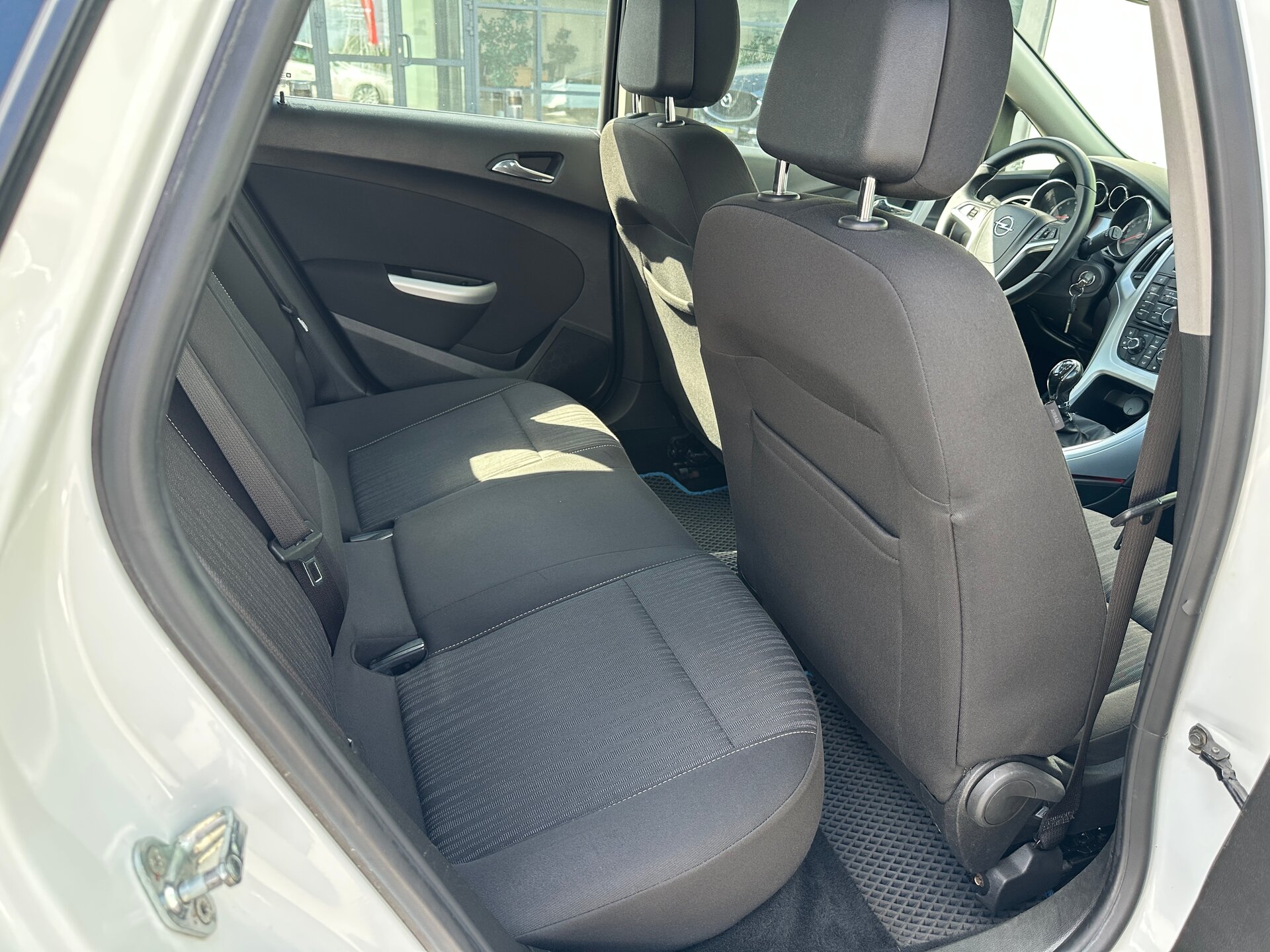 Opel Astra, J Рестайлинг 2012 Opel Astra, J Рестайлинг 2012