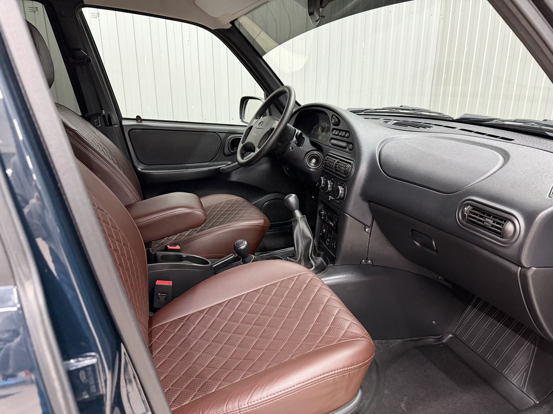 Lada (ВАЗ) Niva Travel, I 2023 Lada (ВАЗ) Niva Travel, I 2023