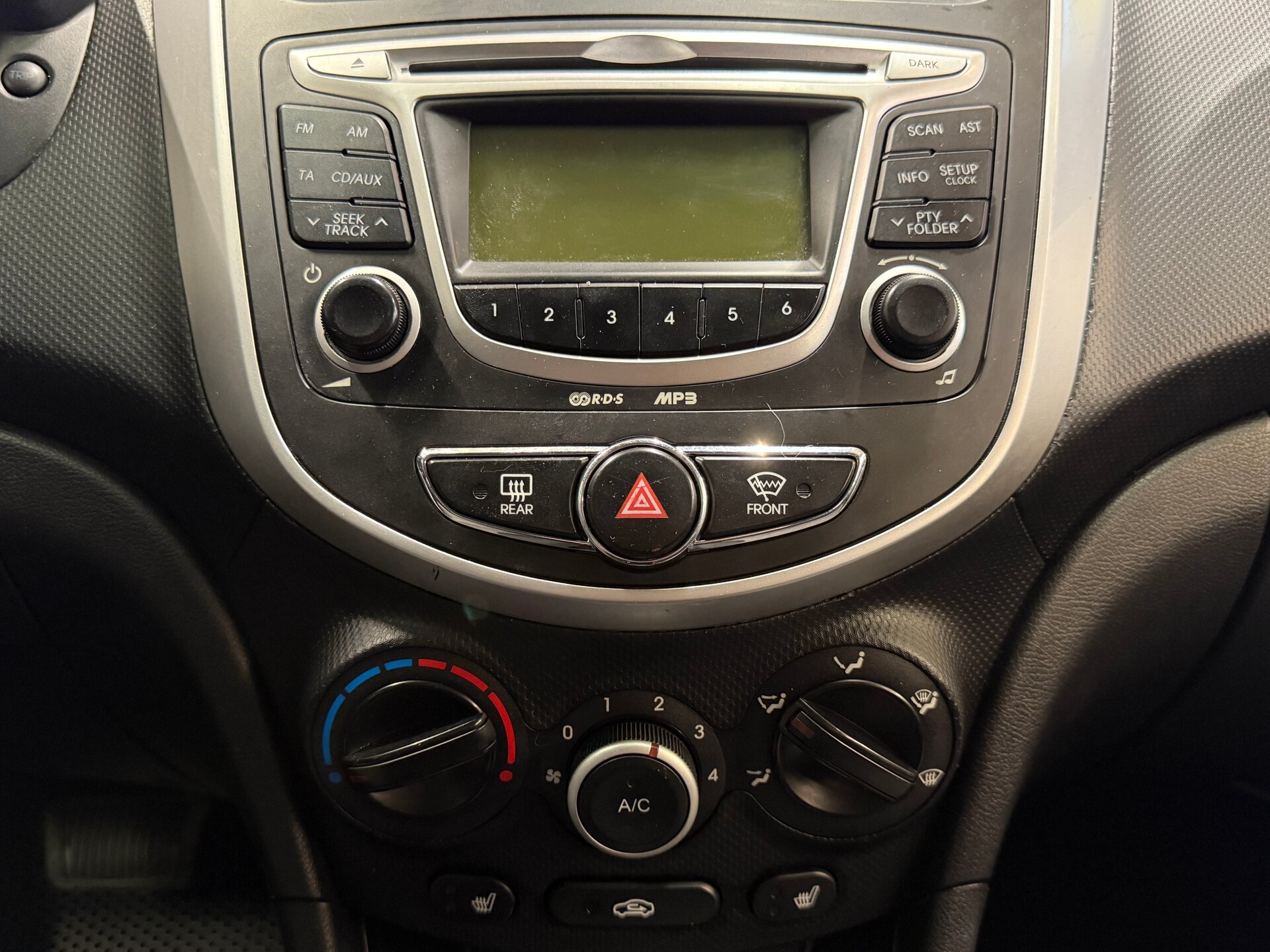 Hyundai Solaris, I 2011 Hyundai Solaris, I 2011