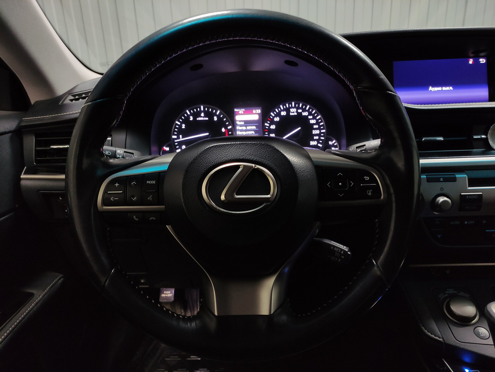 Lexus ES, VI Рестайлинг 2017