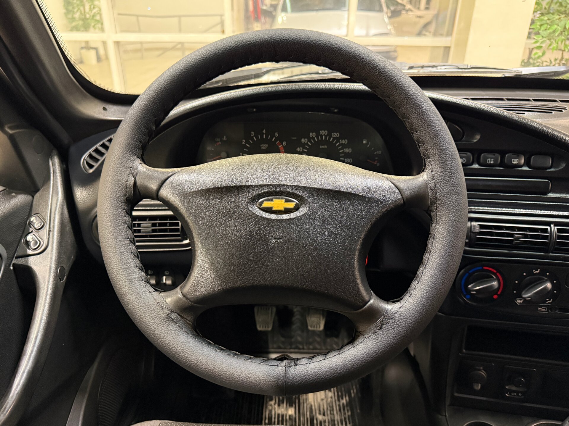 Chevrolet Niva, I 2008
