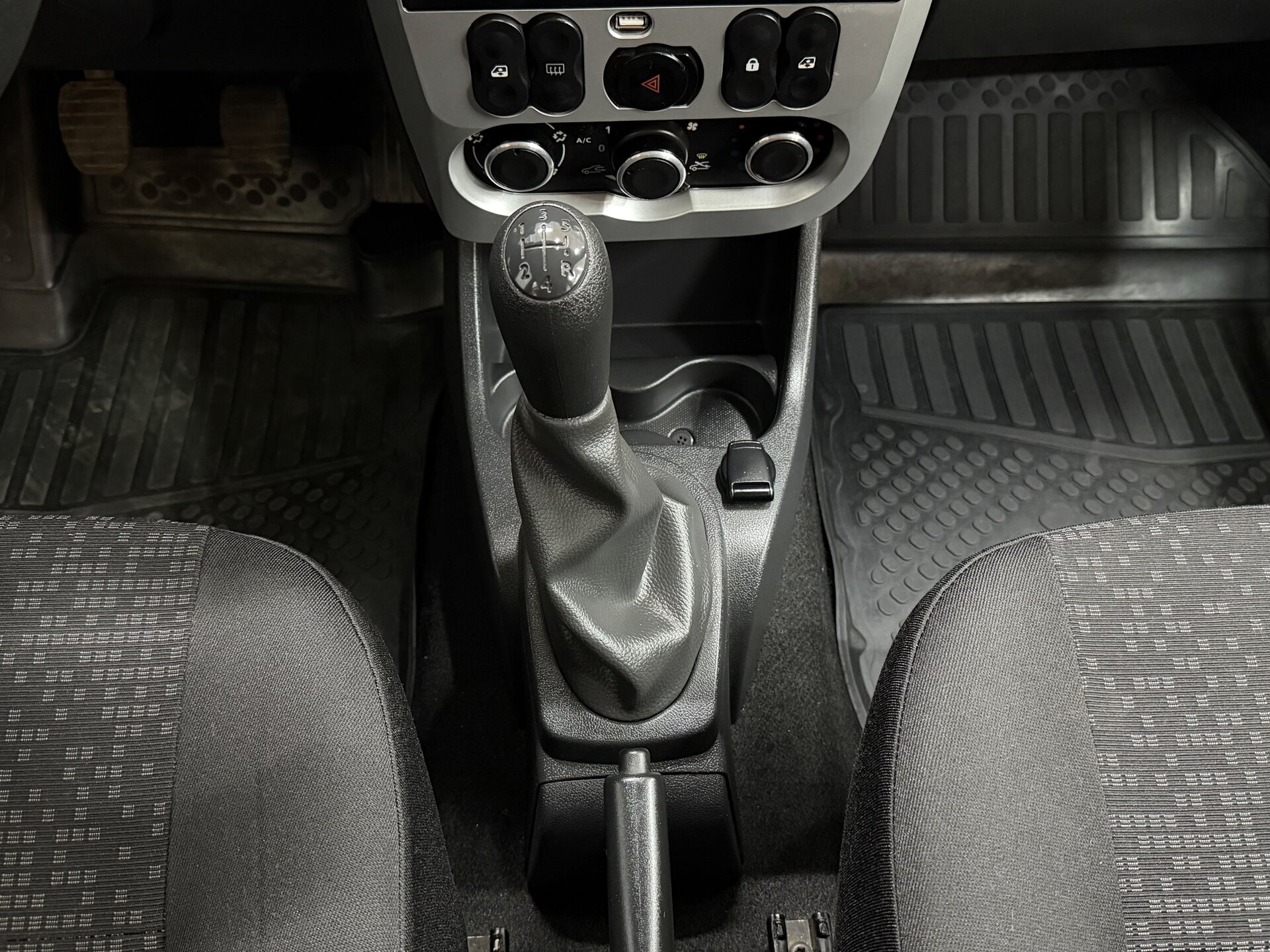 Lada (ВАЗ) Largus, I 2020 Lada (ВАЗ) Largus, I 2020