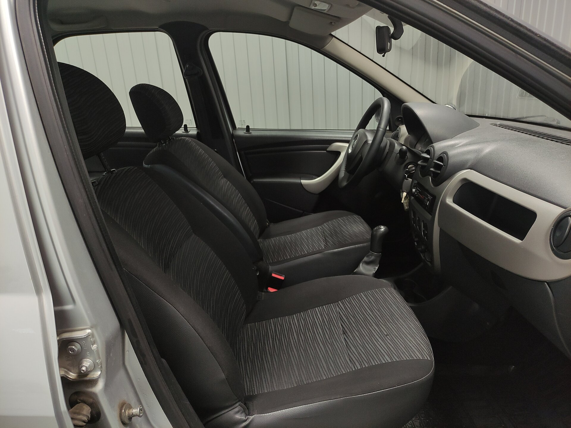 Renault Logan, I Рестайлинг 2012