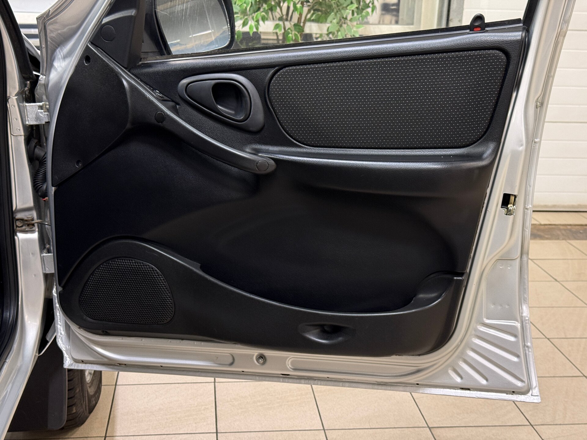 Chevrolet Niva, I 2008