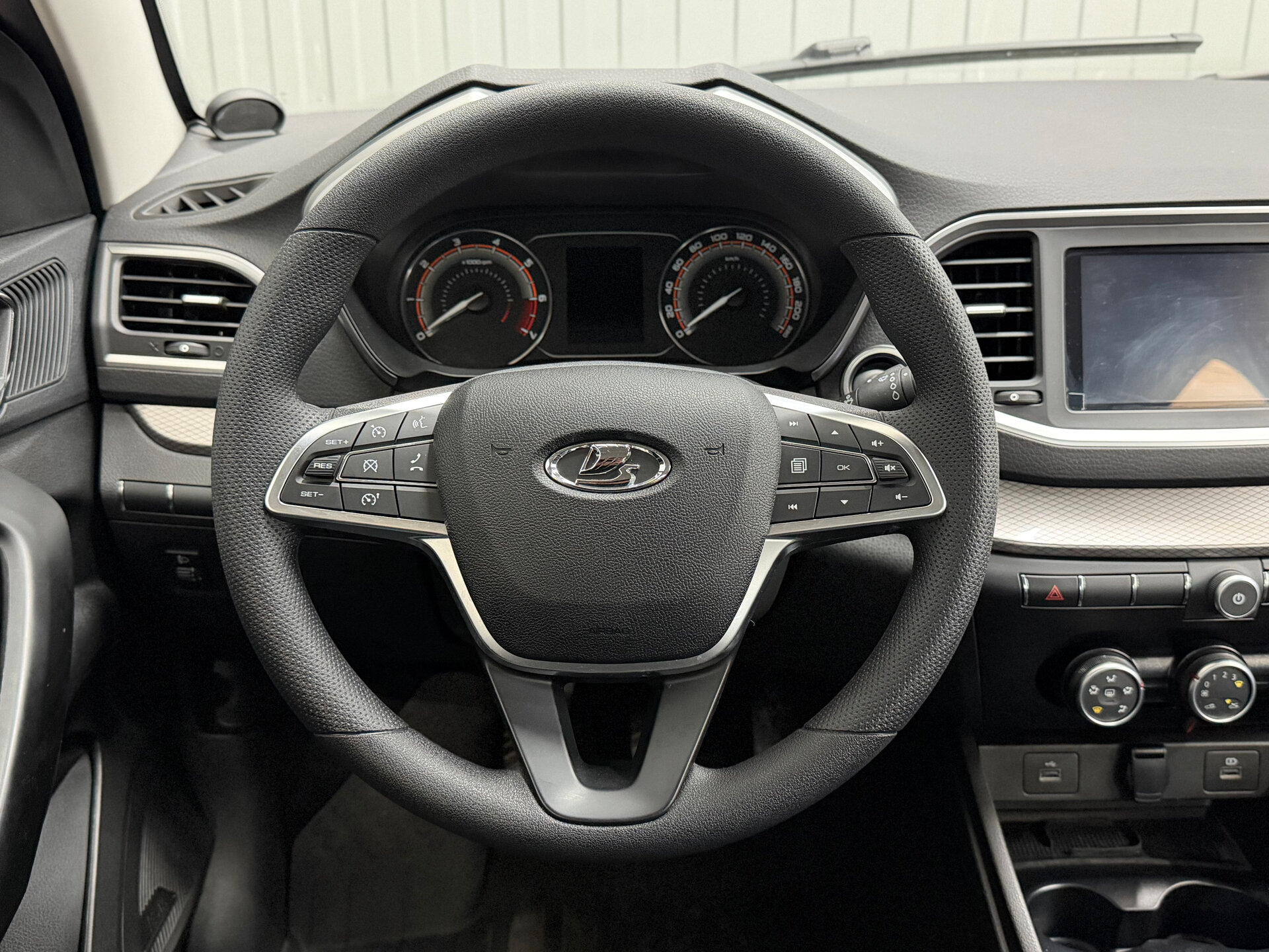 Lada (ВАЗ) Vesta, I Рестайлинг (NG) 2024 Lada (ВАЗ) Vesta, I Рестайлинг (NG) 2024
