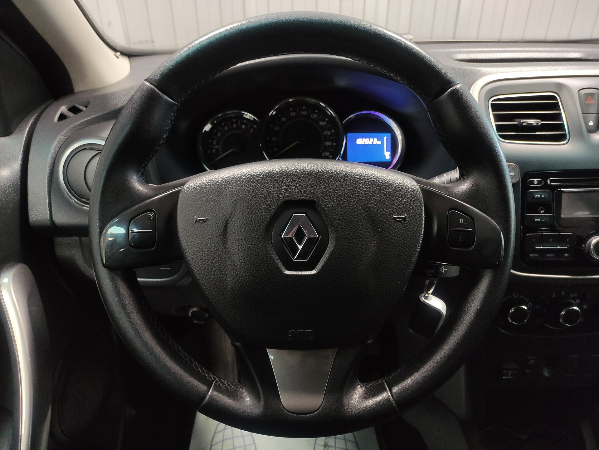 Renault Sandero, II 2015