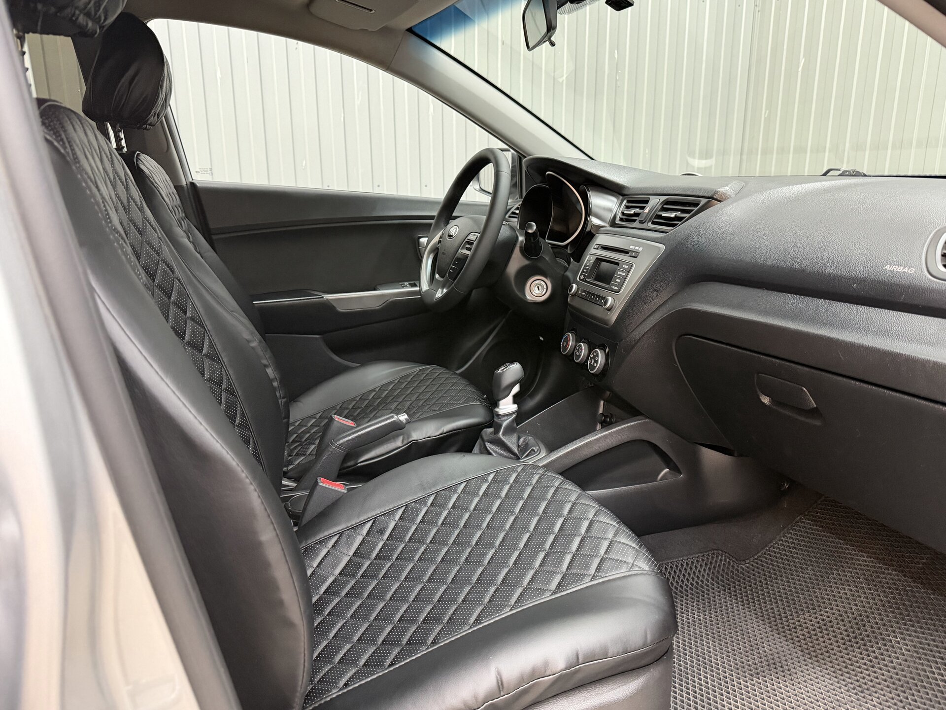 Kia Rio, III Рестайлинг 2016 Kia Rio, III Рестайлинг 2016
