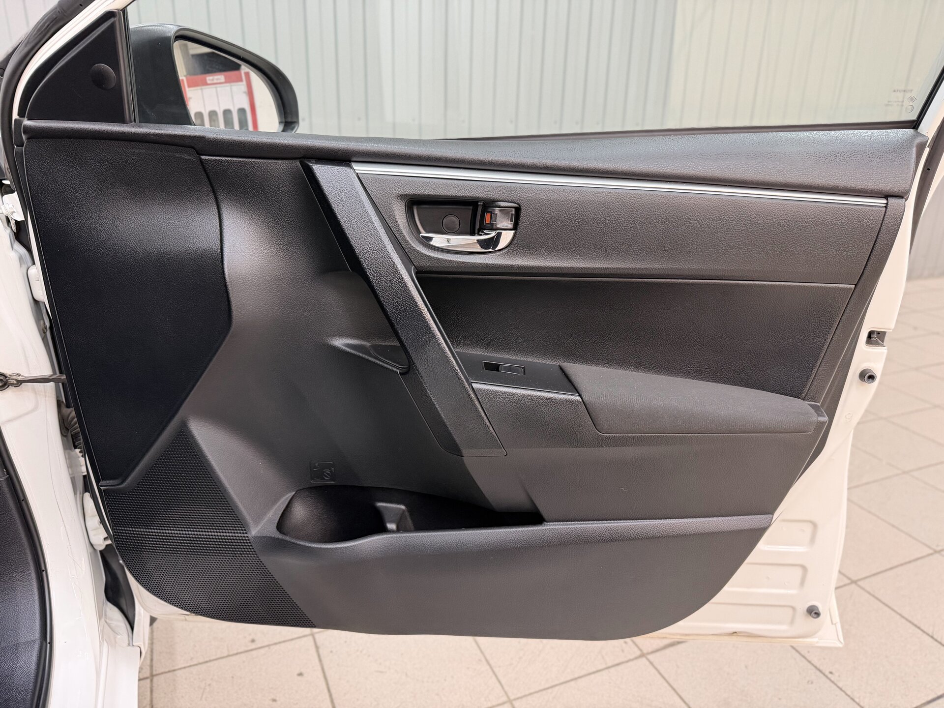 Toyota Corolla, XI (E160, E170, E180) 2013 Toyota Corolla, XI (E160, E170, E180) 2013
